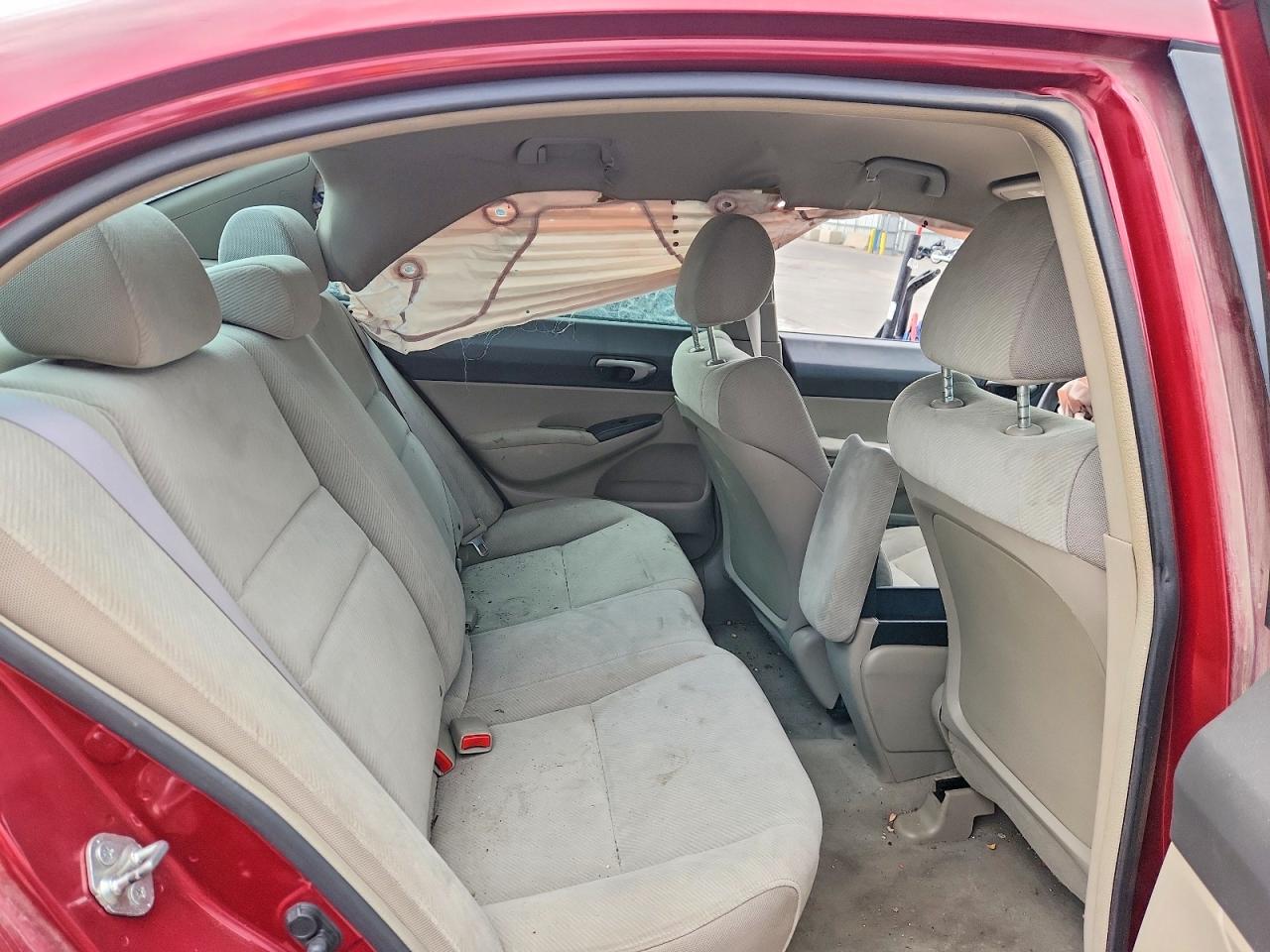2011 Honda Civic Lx Burgundy vin: 2HGFA1F58BH526845