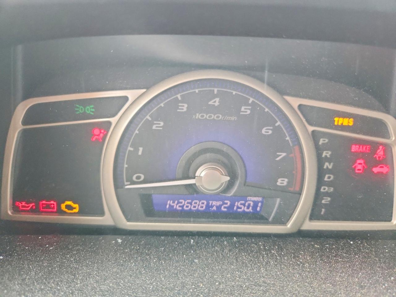 2011 Honda Civic Lx Burgundy vin: 2HGFA1F58BH526845