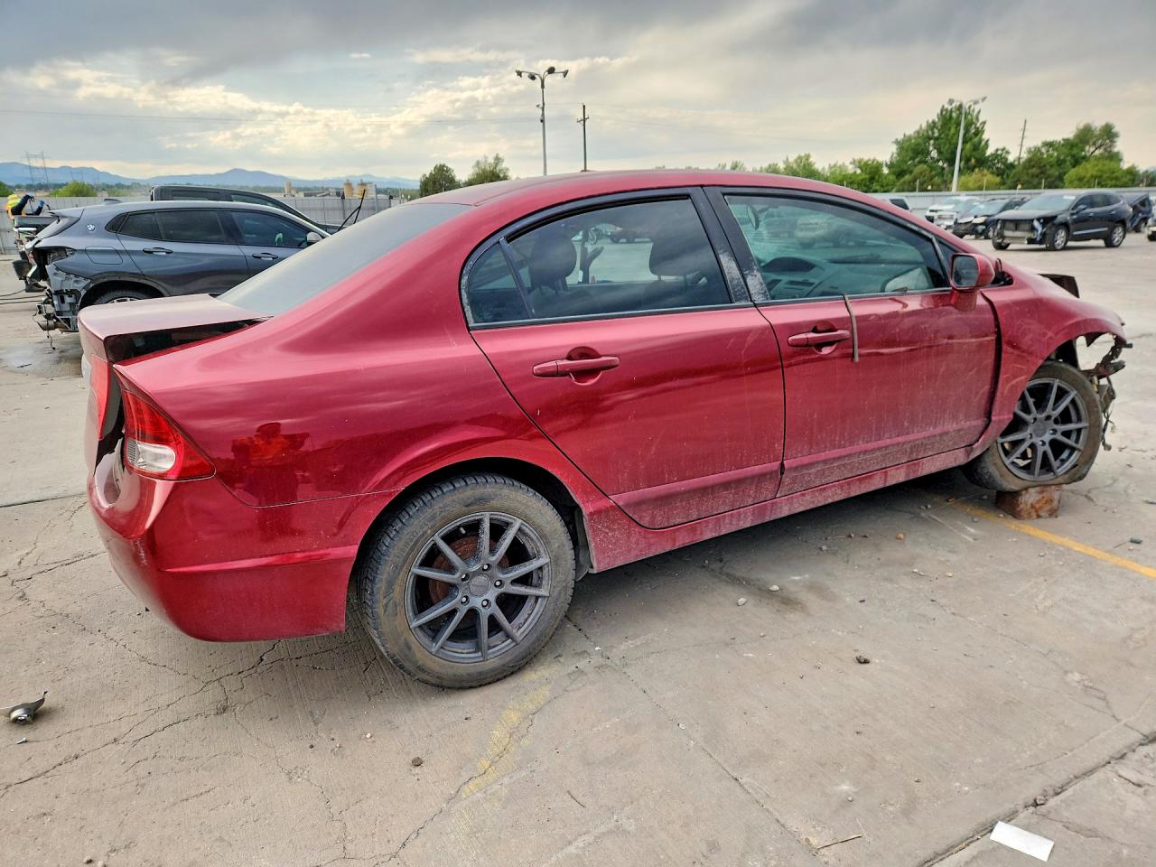 2011 Honda Civic Lx Burgundy vin: 2HGFA1F58BH526845
