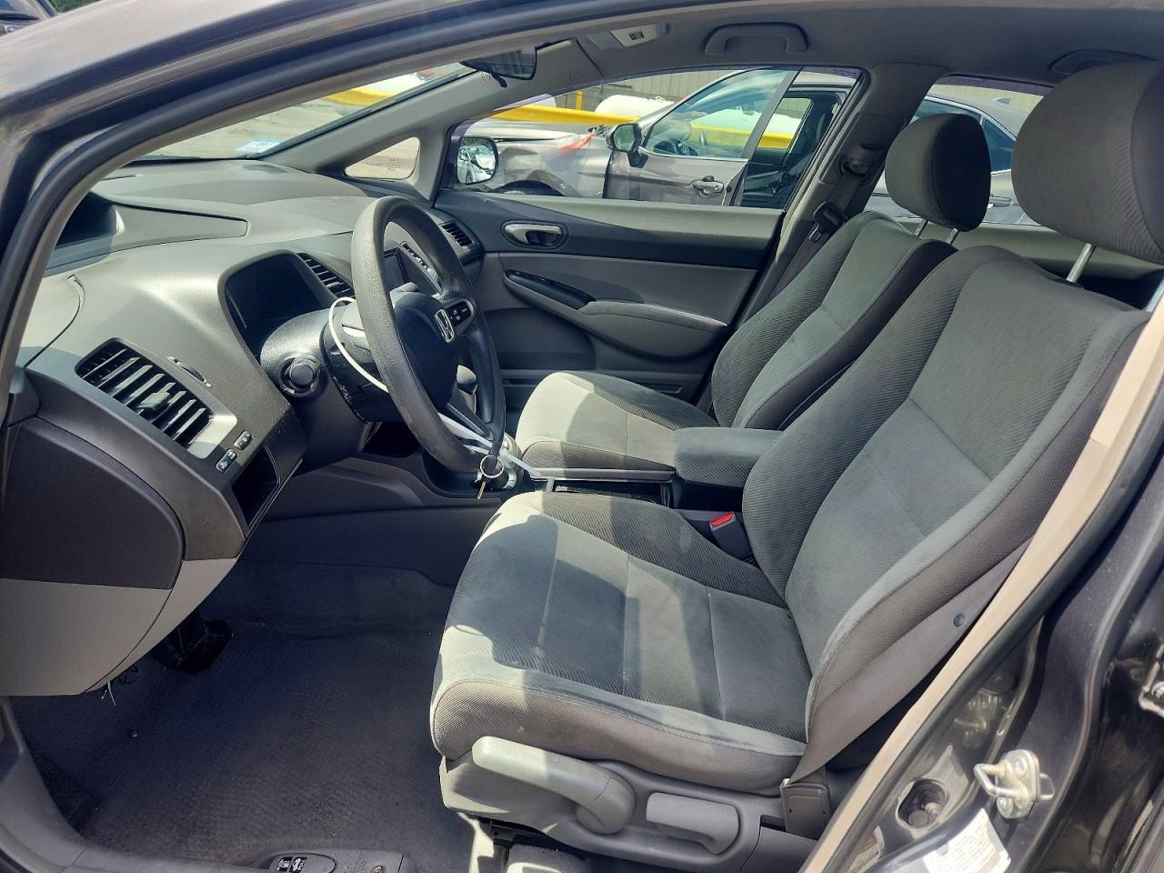 2011 Honda Civic Lx Gray vin: 2HGFA1F58BH528725