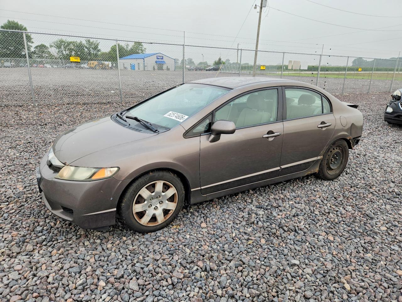 2011 Honda Civic Lx Brown vin: 2HGFA1F58BH546027