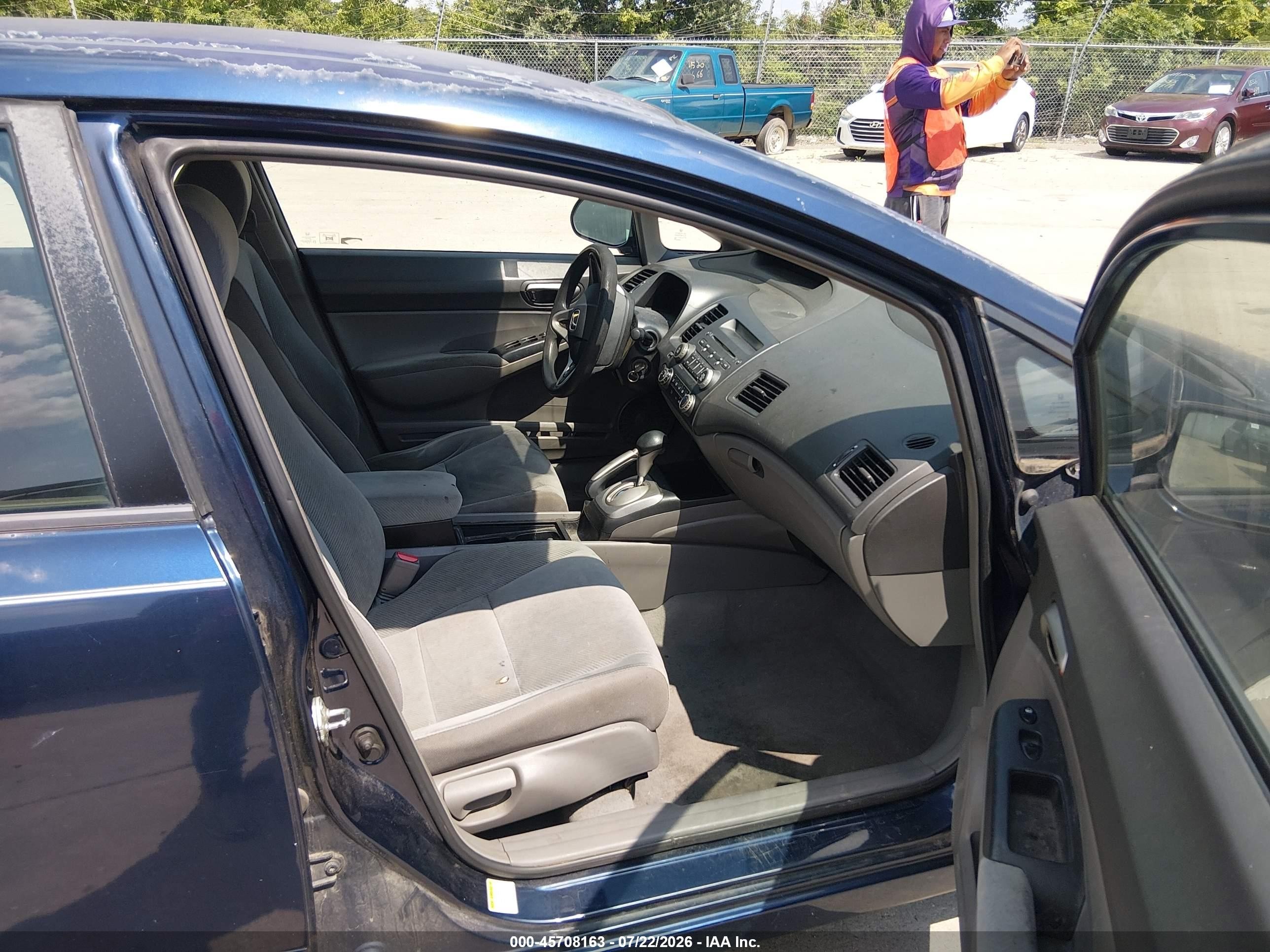 2010 Honda Civic Lx Blue vin: 2HGFA1F59AH573347