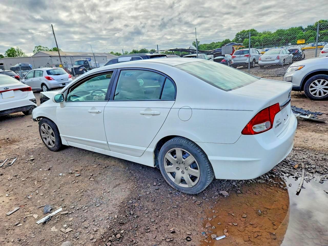 2011 Honda Civic Lx White vin: 2HGFA1F59BH527115