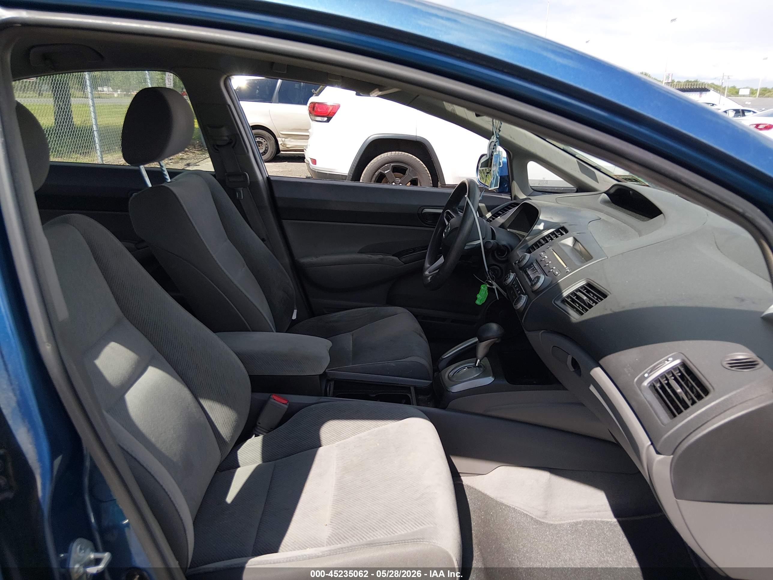 2011 Honda Civic Lx Blue vin: 2HGFA1F59BH528619