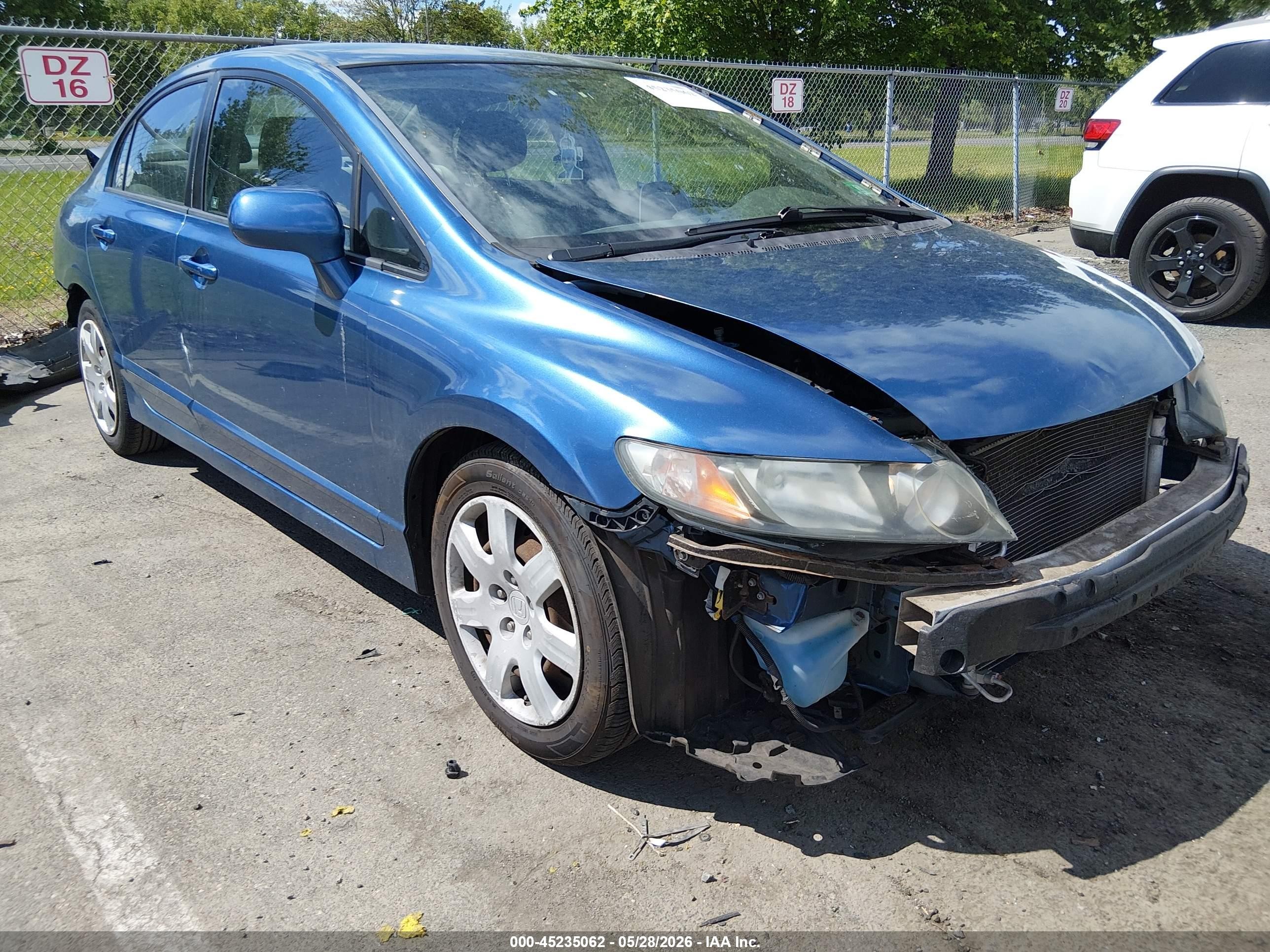 2011 Honda Civic Lx Blue vin: 2HGFA1F59BH528619