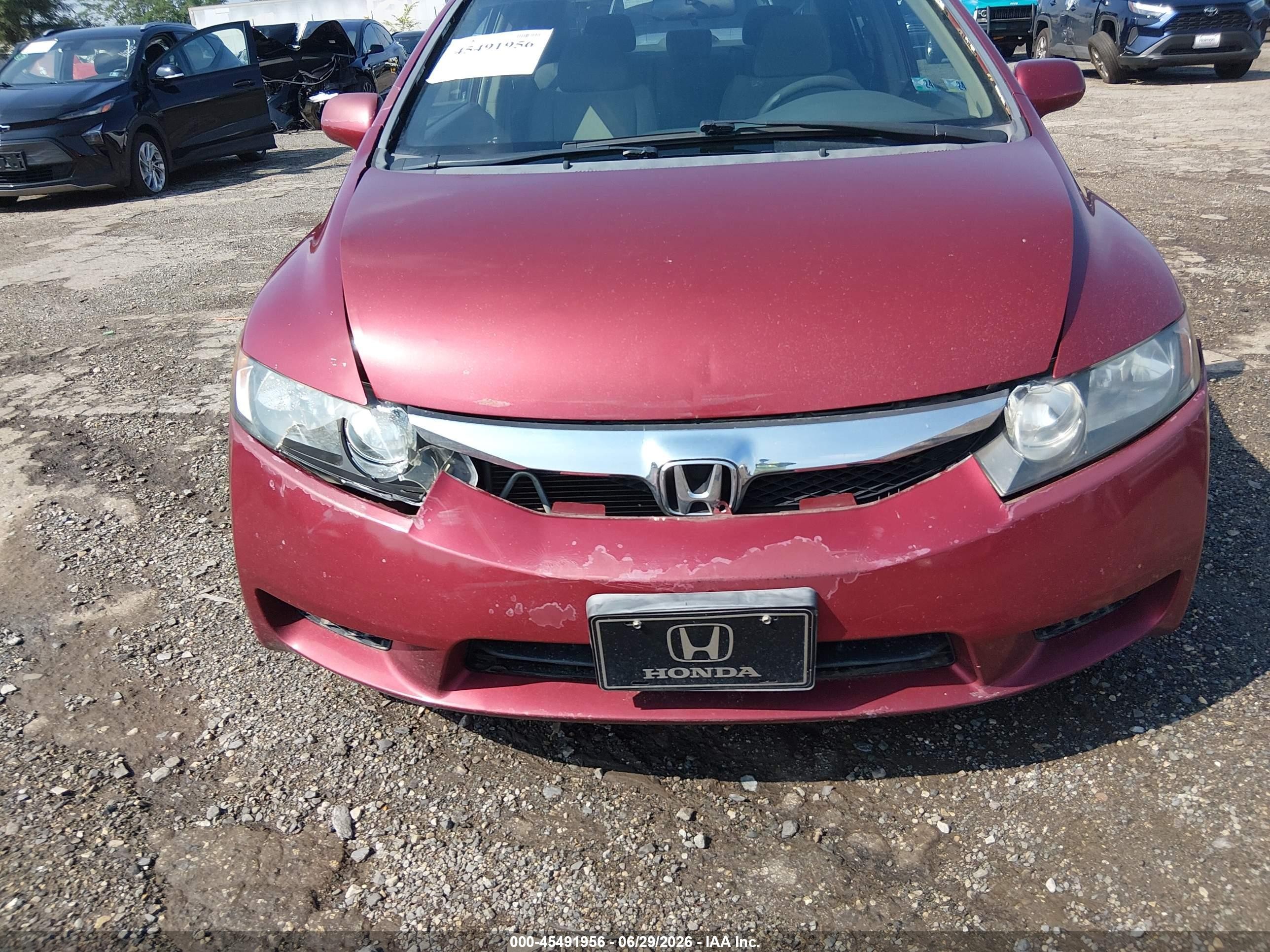 2011 Honda Civic Lx Red vin: 2HGFA1F59BH550376