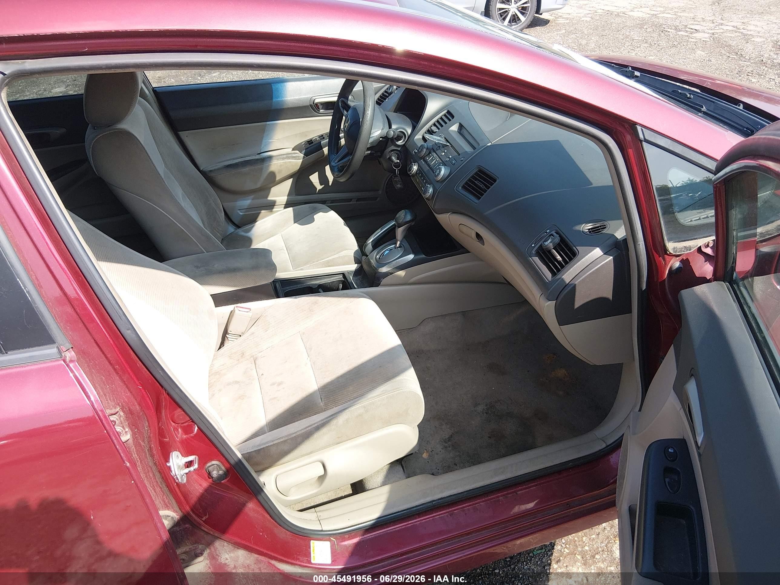 2011 Honda Civic Lx Red vin: 2HGFA1F59BH550376