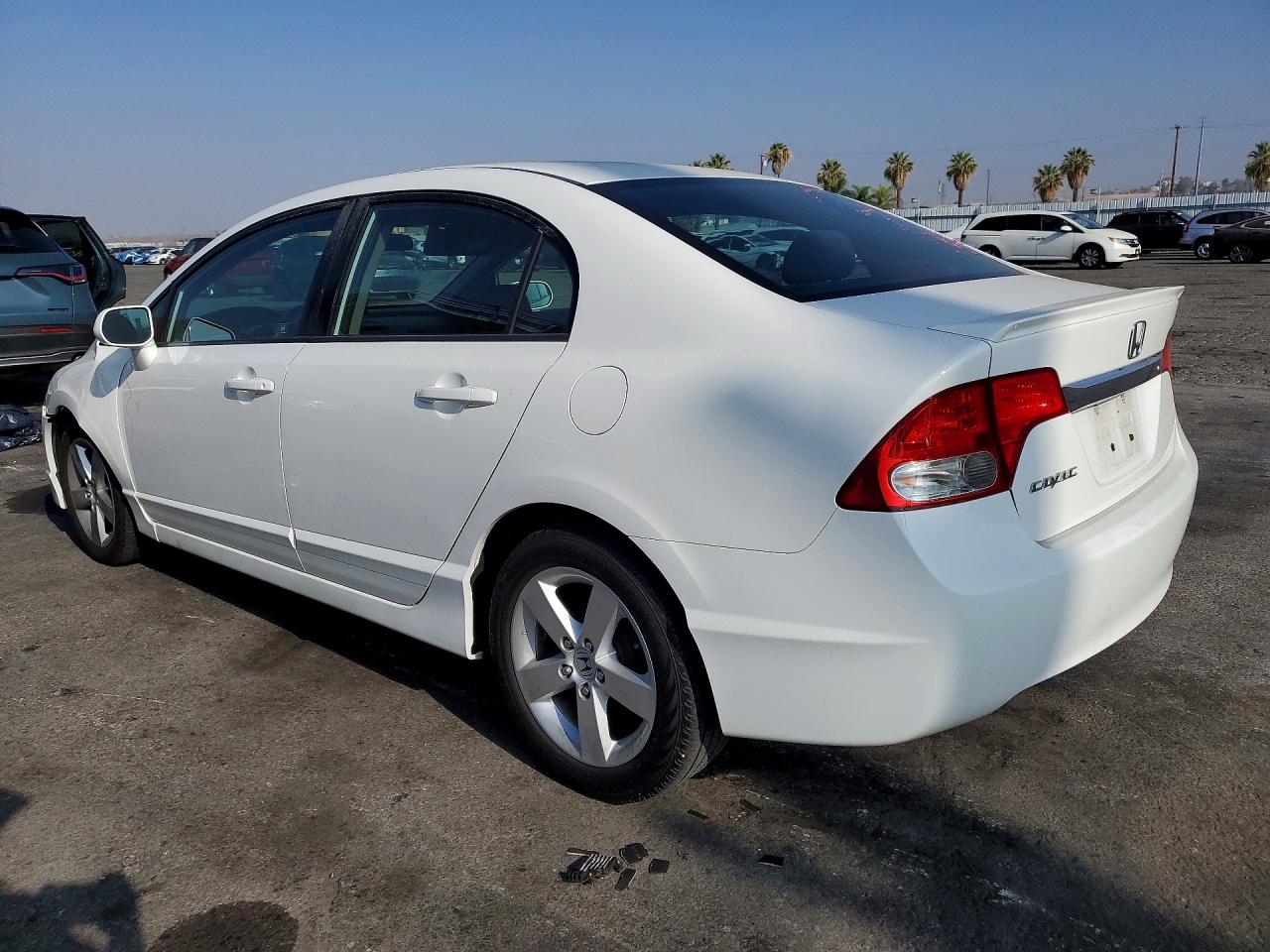 2011 Honda Civic Lx-s White vin: 2HGFA1F60BH505187