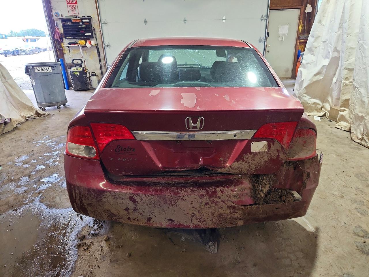 2011 Honda Civic Lx-s Burgundy vin: 2HGFA1F60BH547228