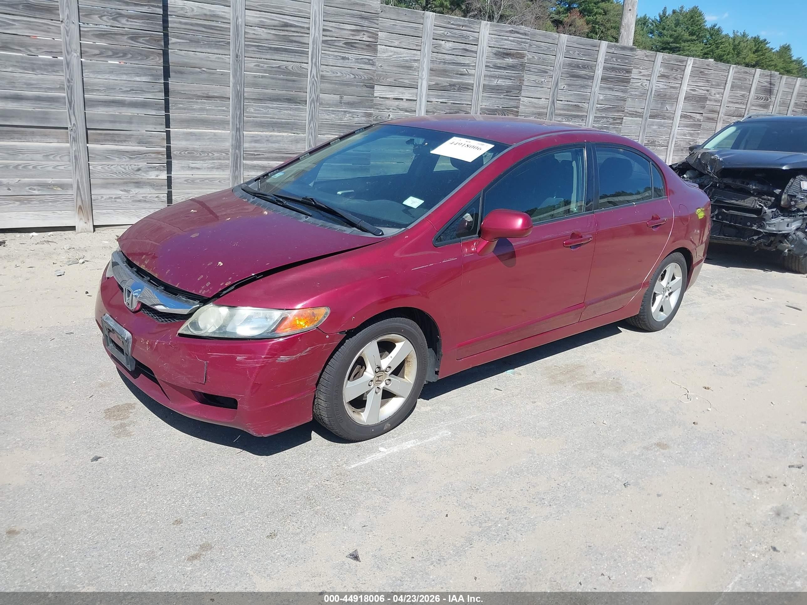 2011 Honda Civic Lx-s Красный vin: 2HGFA1F69BH528175