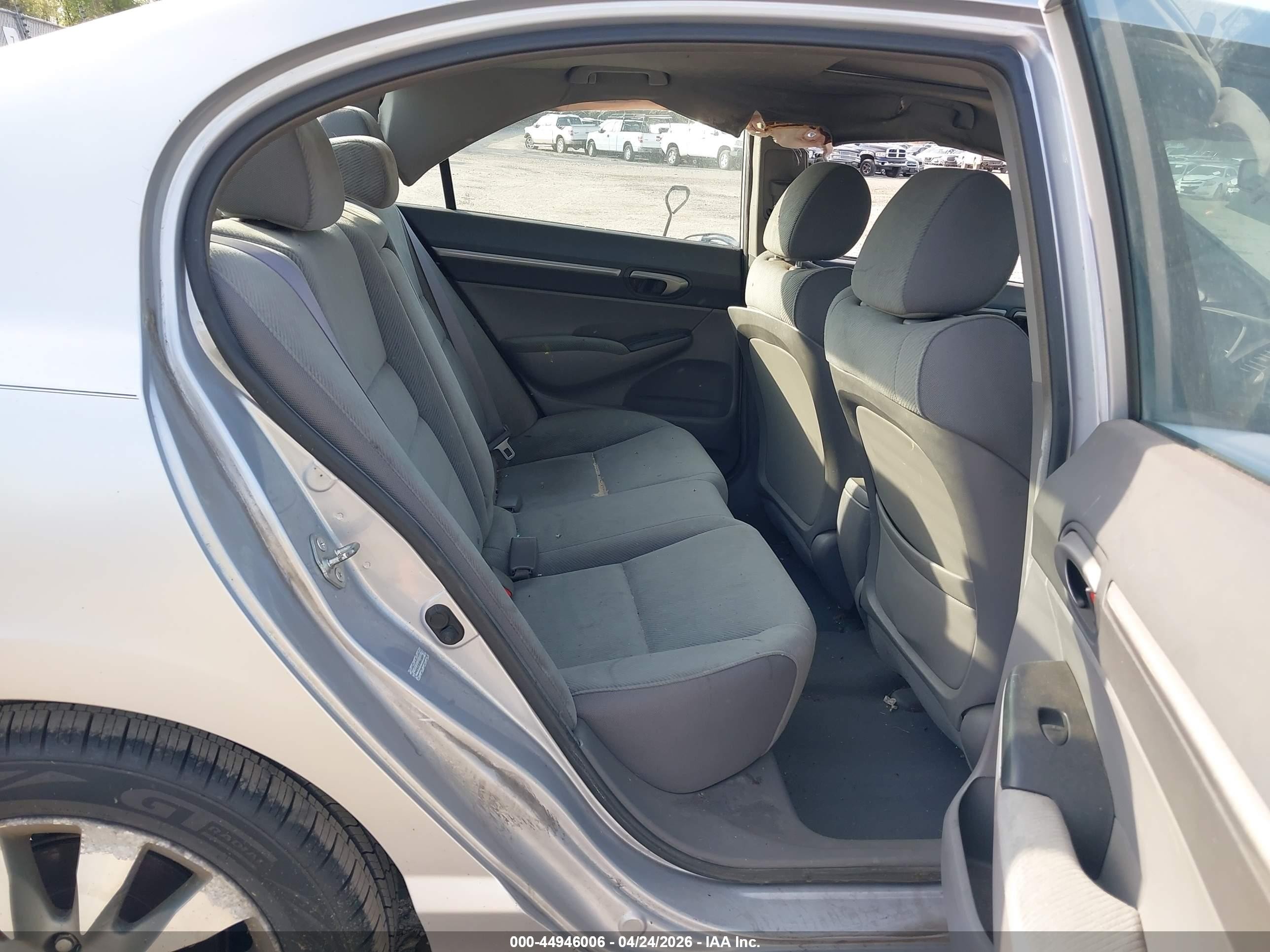 2011 Honda Civic Ex Silver vin: 2HGFA1F83BH518209