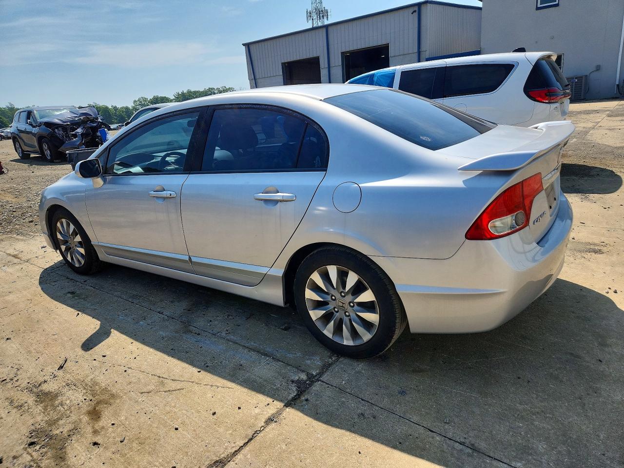 2011 Honda 5500ppg Silver vin: 2HGFA1F85BH518132