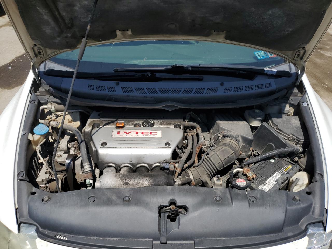2007 Honda Civic White vin: 2HGFA55517H708984