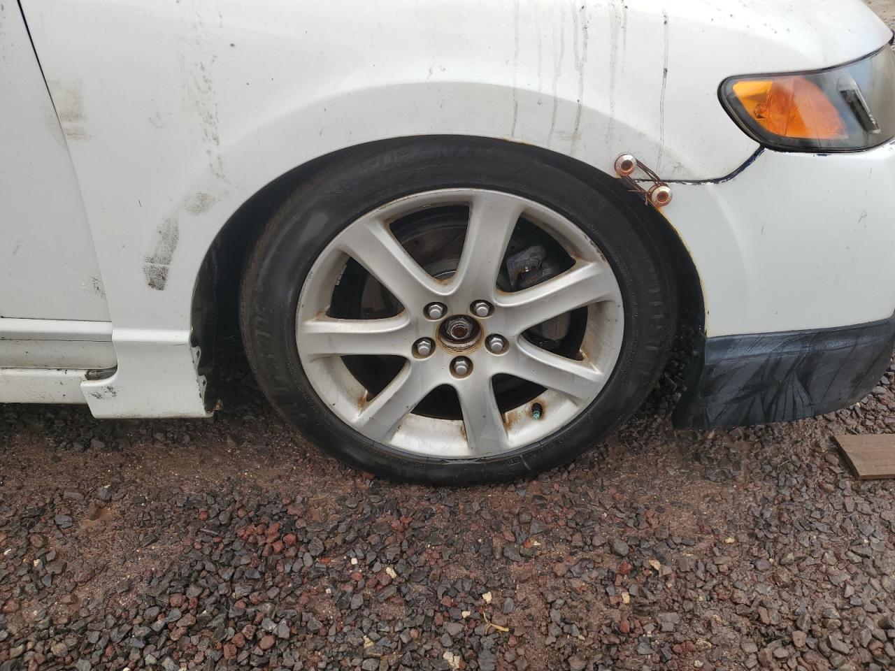 2009 Honda Civic Si White vin: 2HGFA555X9H707237 Damage: Right Front Wheel, Curb Rash, > 12 Inches