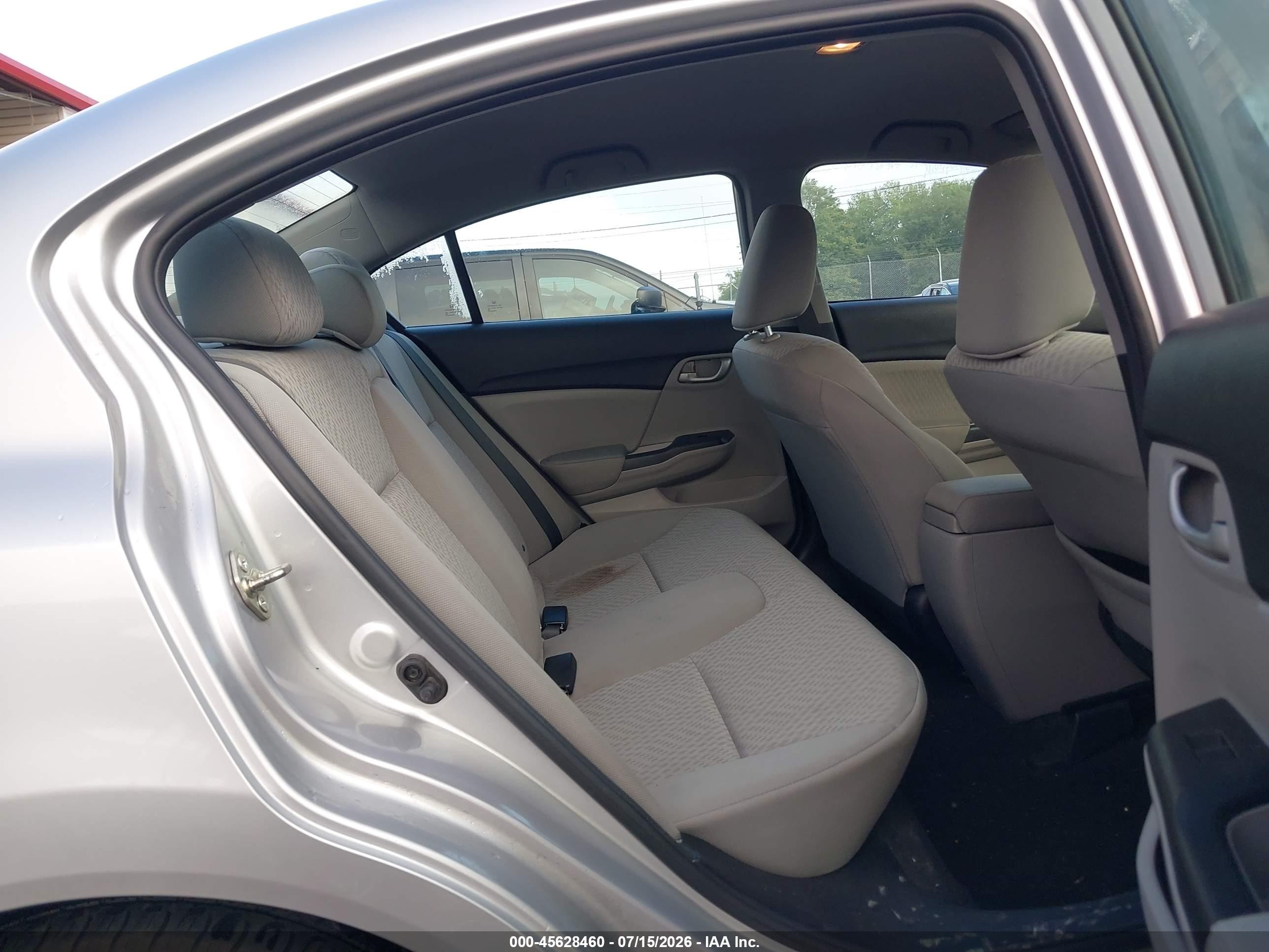 2015 Honda Civic Lx Silver vin: 2HGFB2E52FH510053