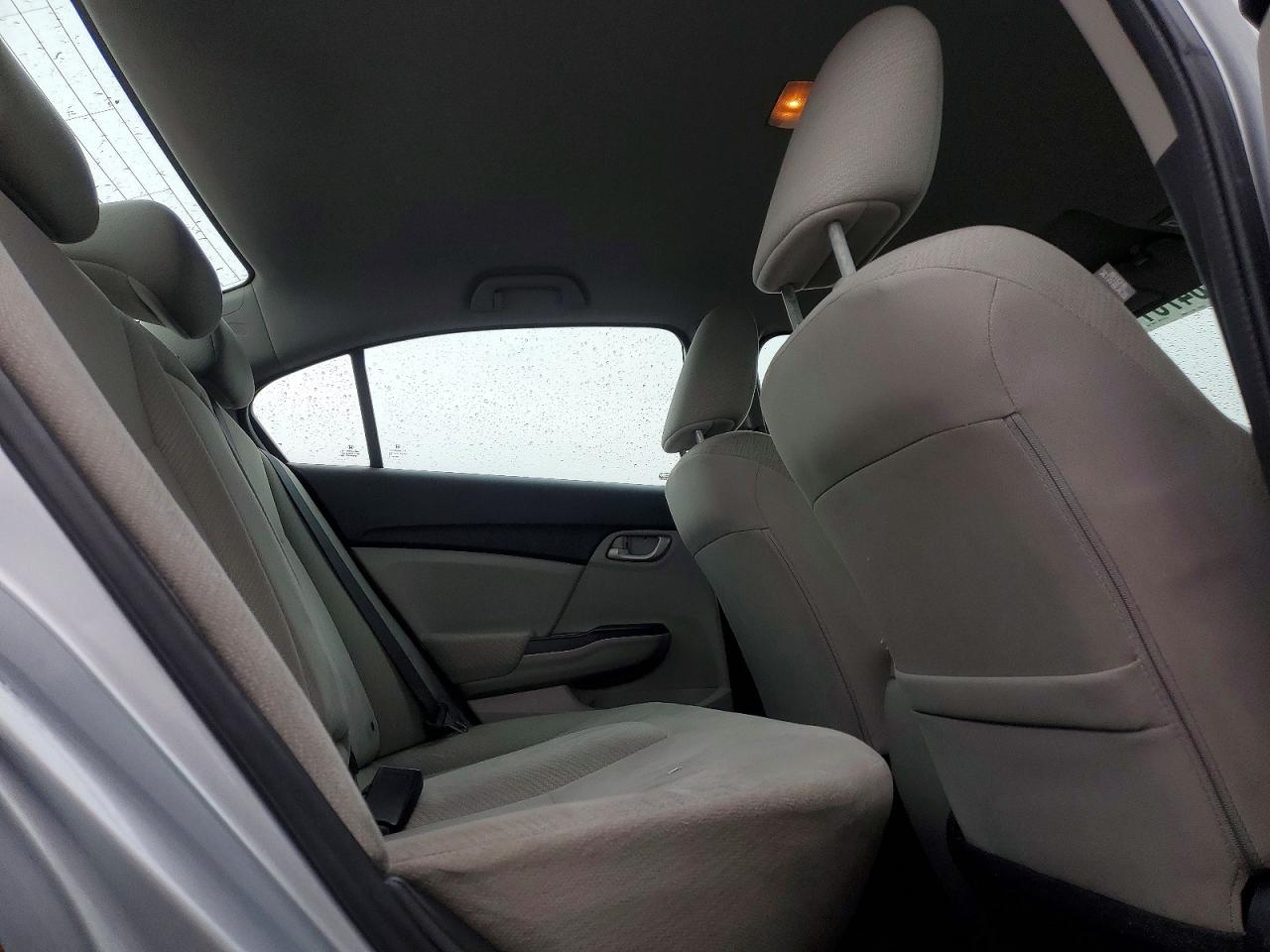 2013 Honda Civic Lx Silver vin: 2HGFB2F44DH023360