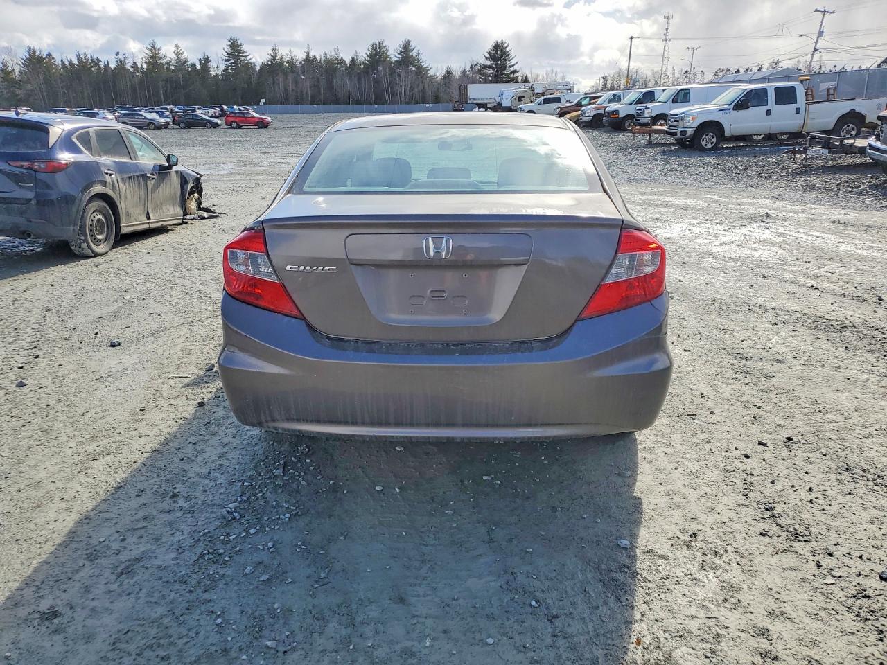 2012 Honda Civic Lx 4dr Brown vin: 2HGFB2F45CH024001