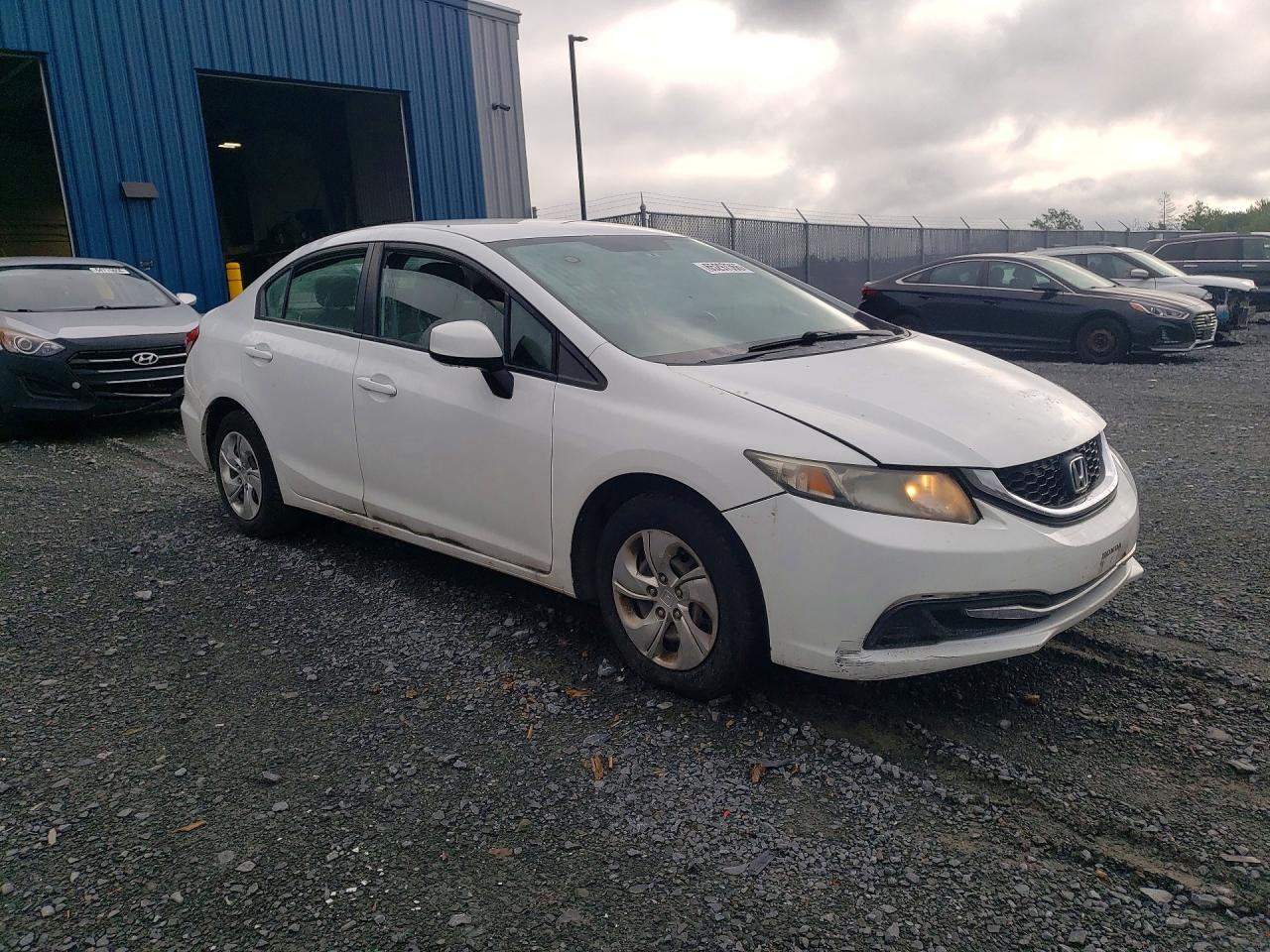 2013 Honda Civic Lx White vin: 2HGFB2F47DH109651