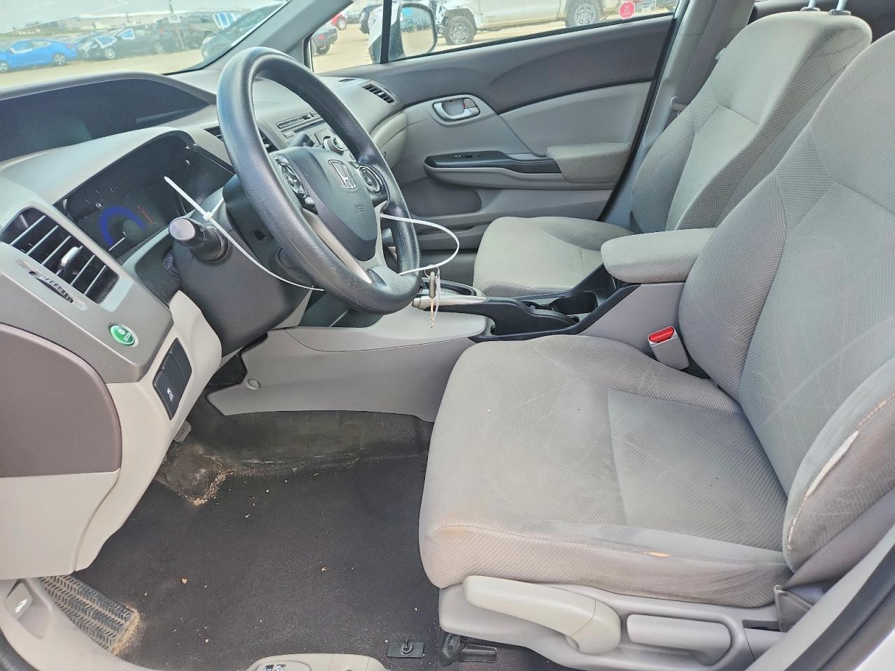 2012 Honda Civic Lx Белый vin: 2HGFB2F4XCH059410