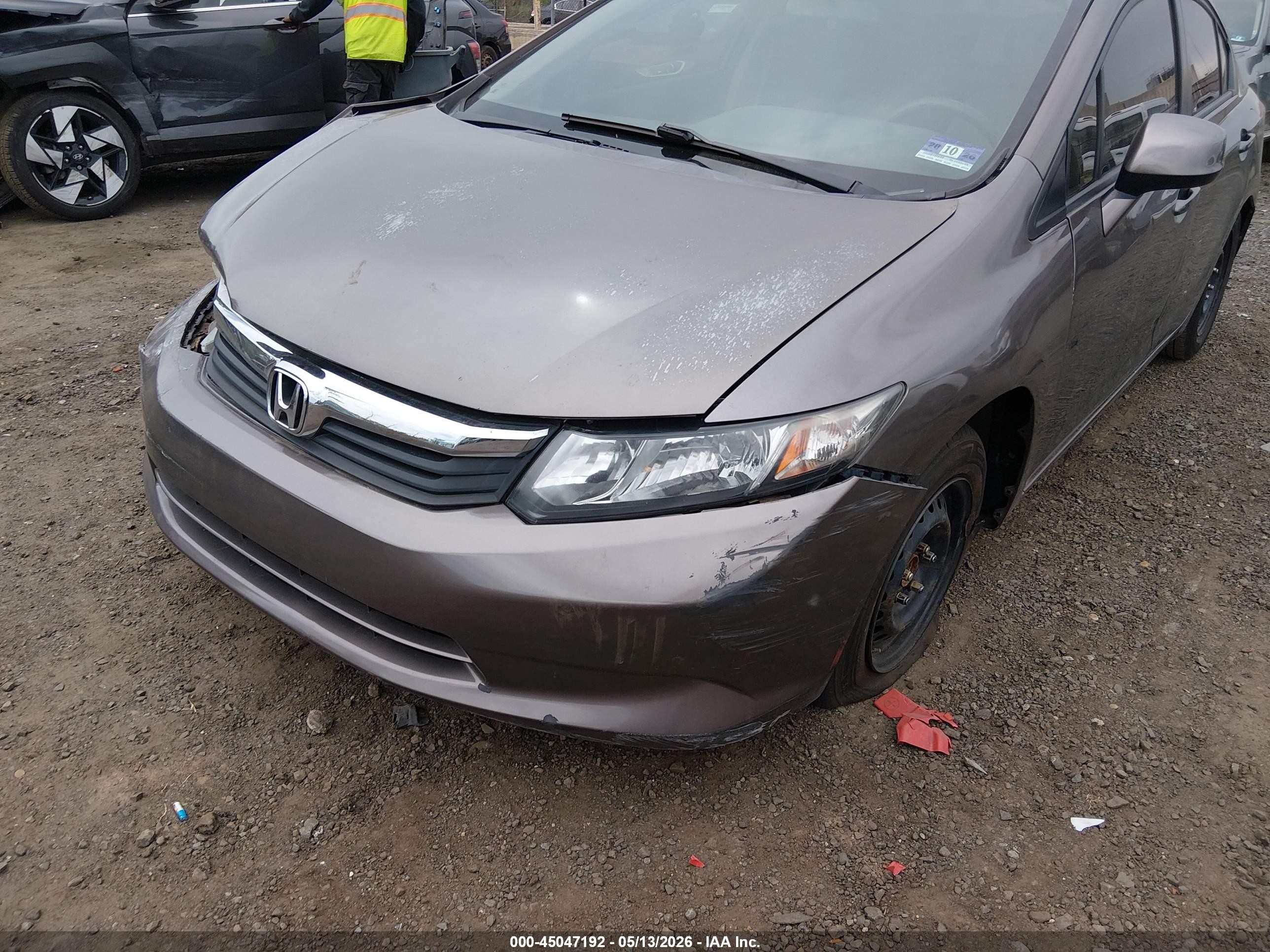 2012 Honda Civic Lx Maroon vin: 2HGFB2F50CH528822