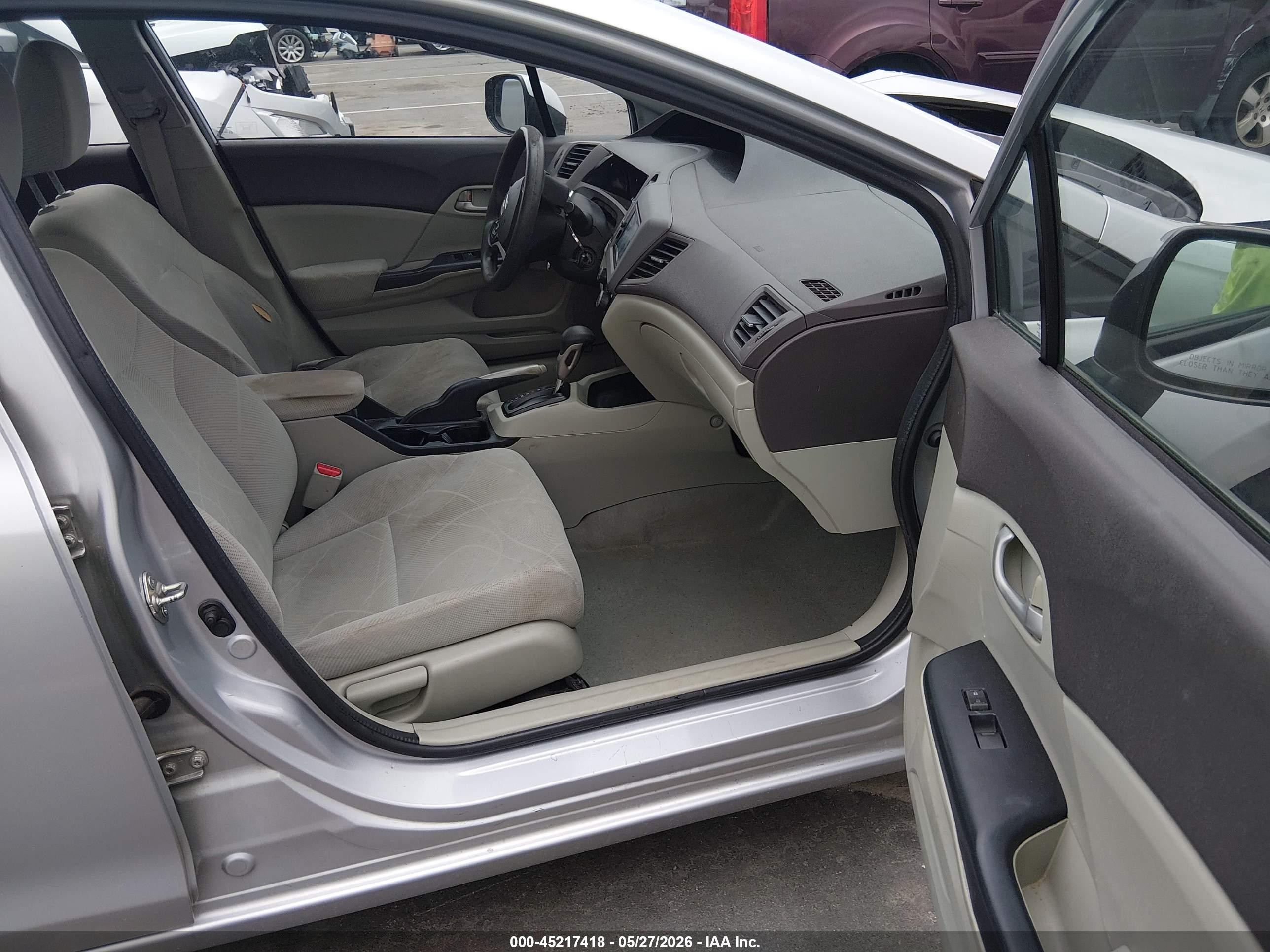 2012 Honda Civic Lx Silver vin: 2HGFB2F50CH560881
