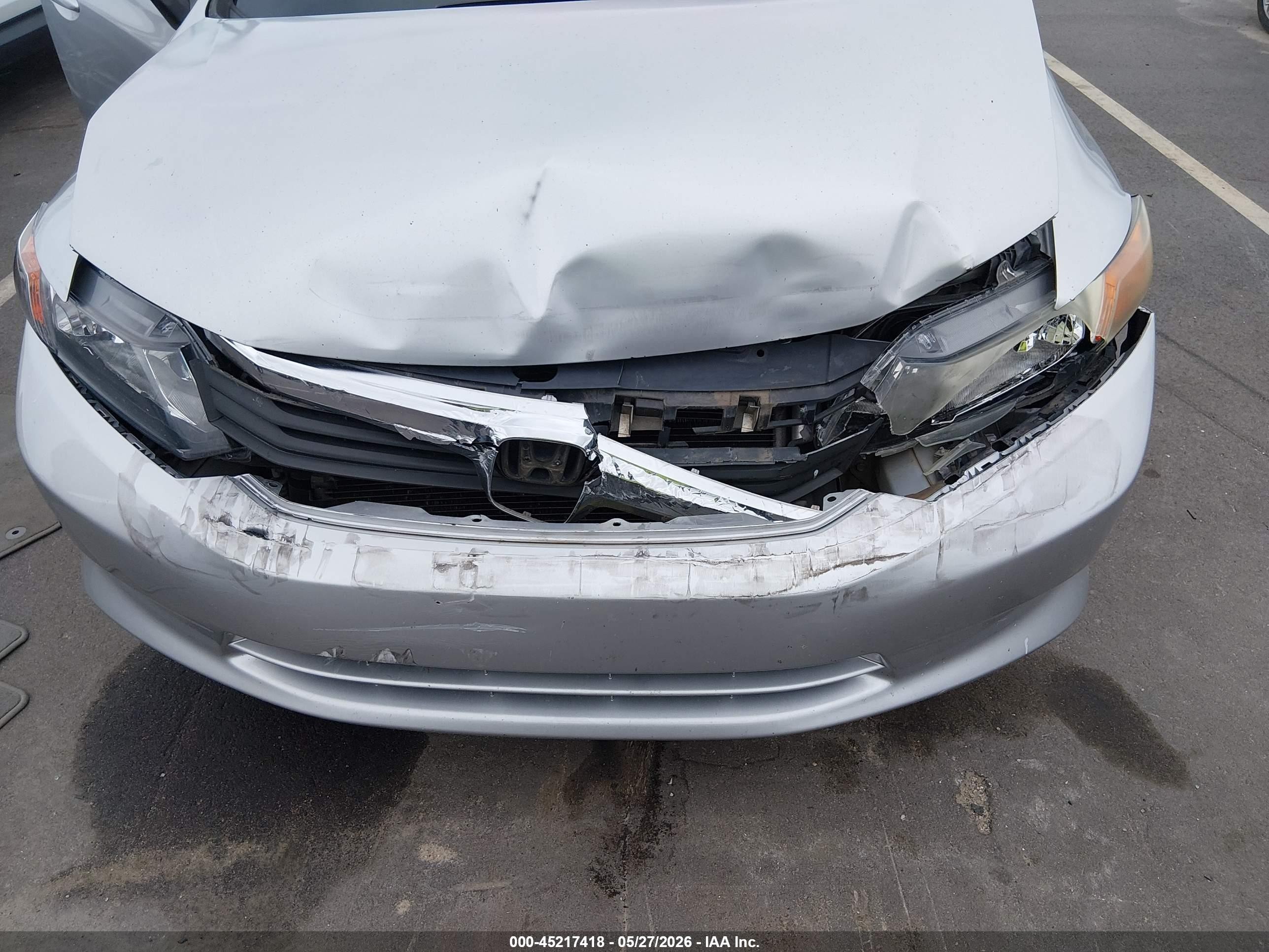 2012 Honda Civic Lx Silver vin: 2HGFB2F50CH560881