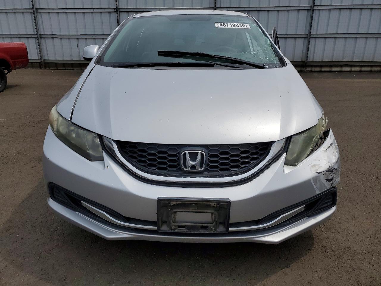 2013 Honda Civic Lx Silver vin: 2HGFB2F50DH528952