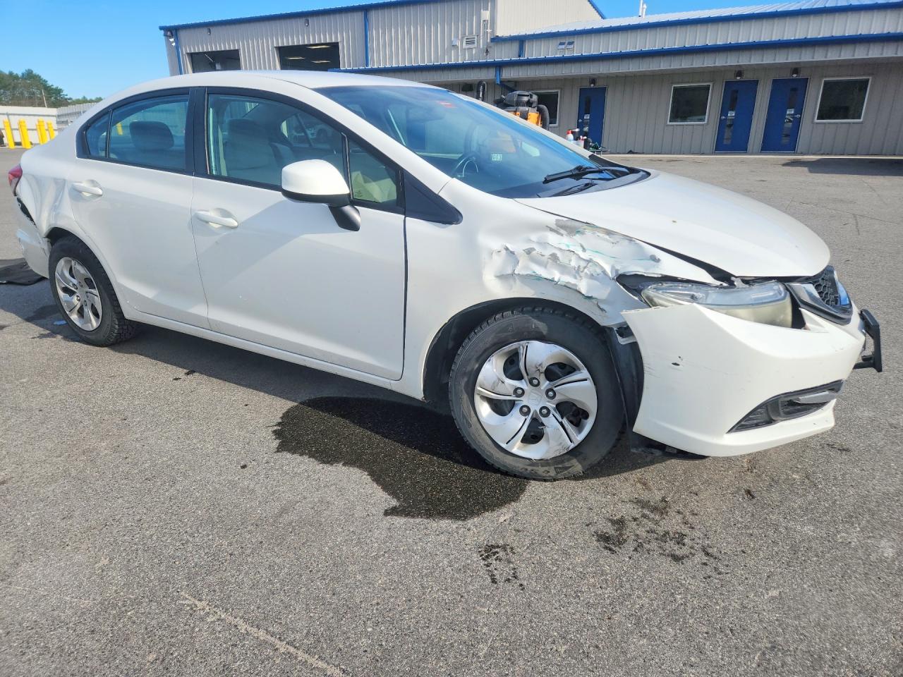 2013 Honda Civic 4d Lx White vin: 2HGFB2F50DH563569