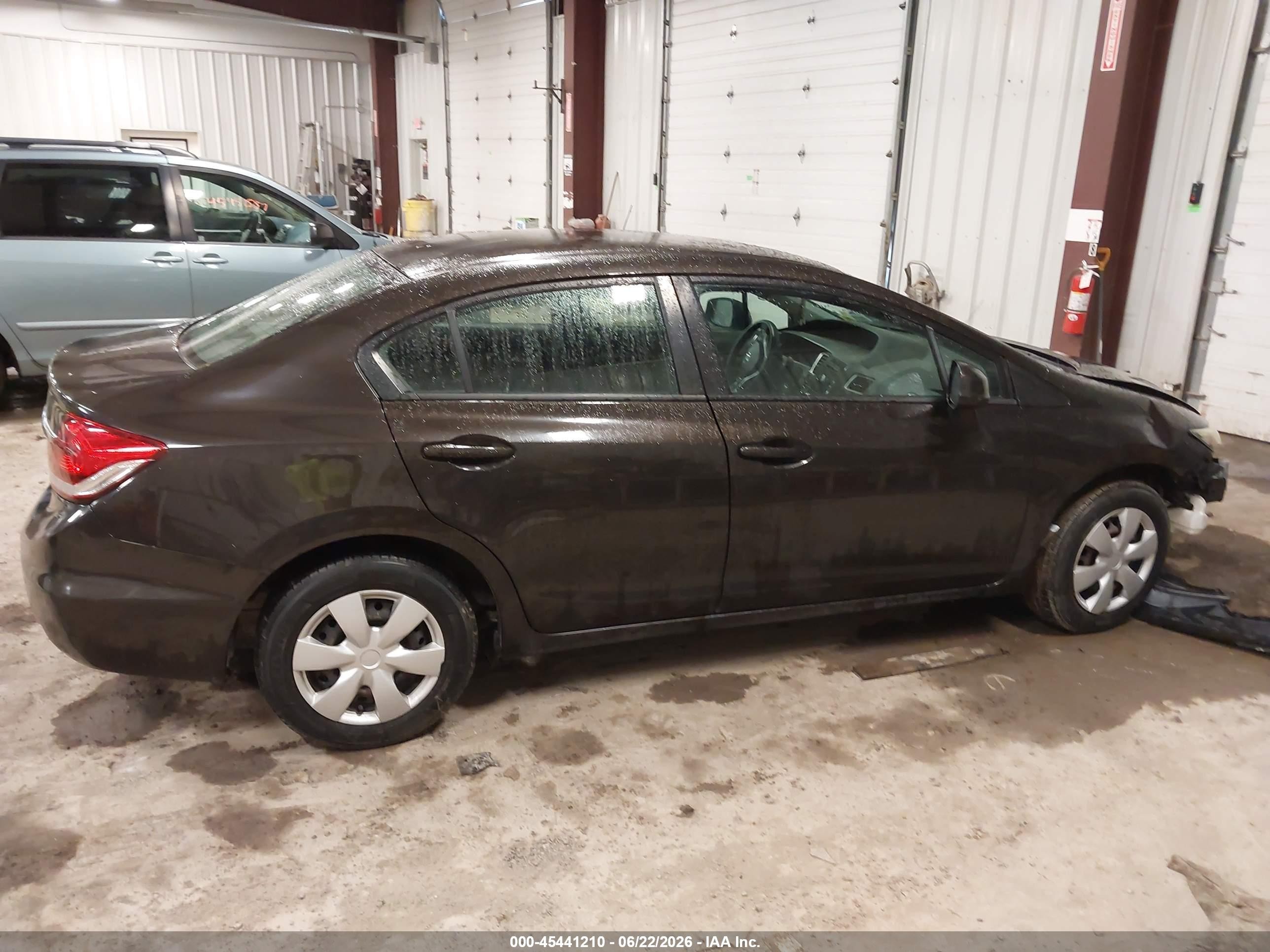 2013 Honda Civic Lx Brown vin: 2HGFB2F50DH577861