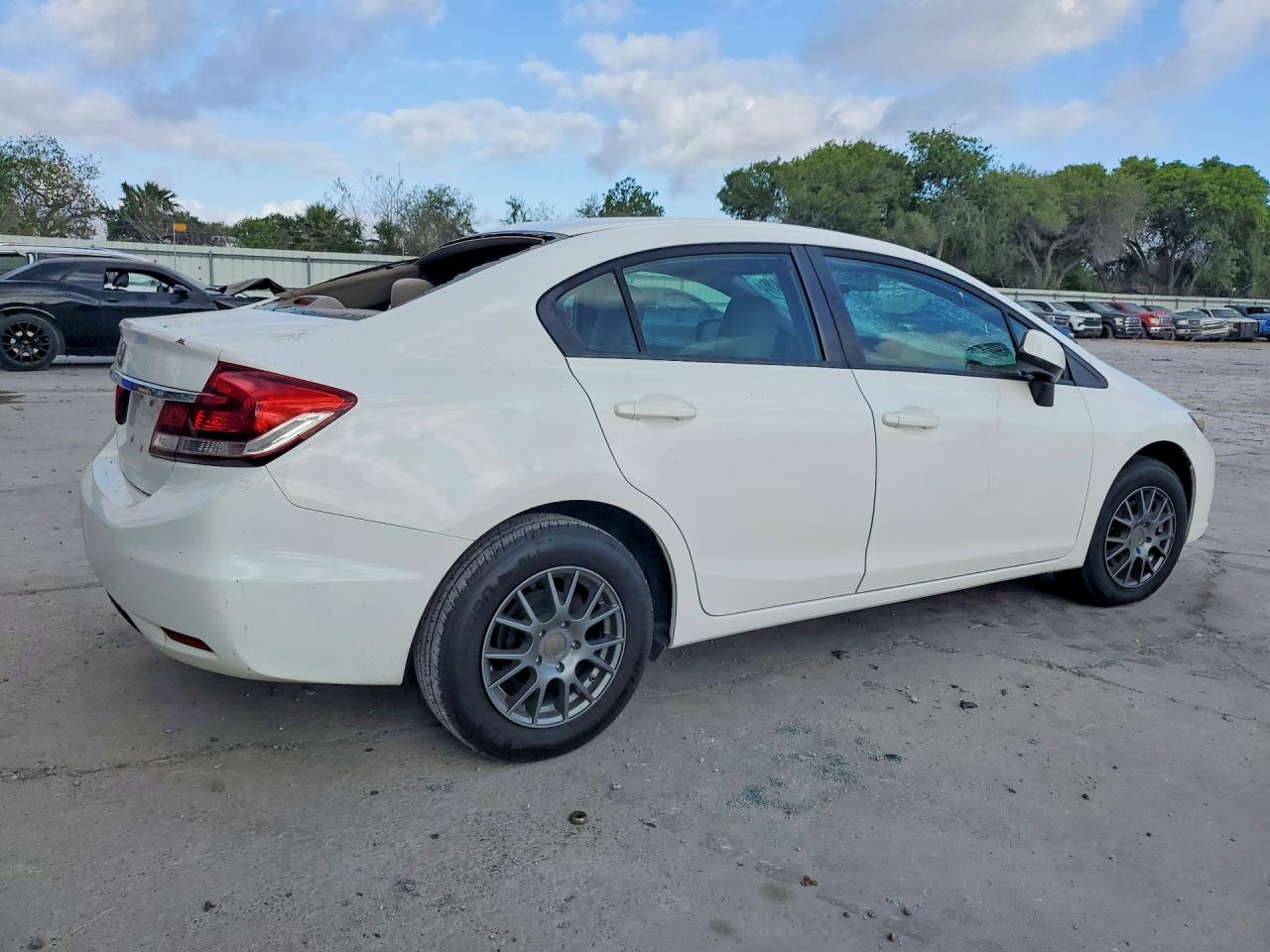 2013 Honda Civic Lx White vin: 2HGFB2F50DH590870
