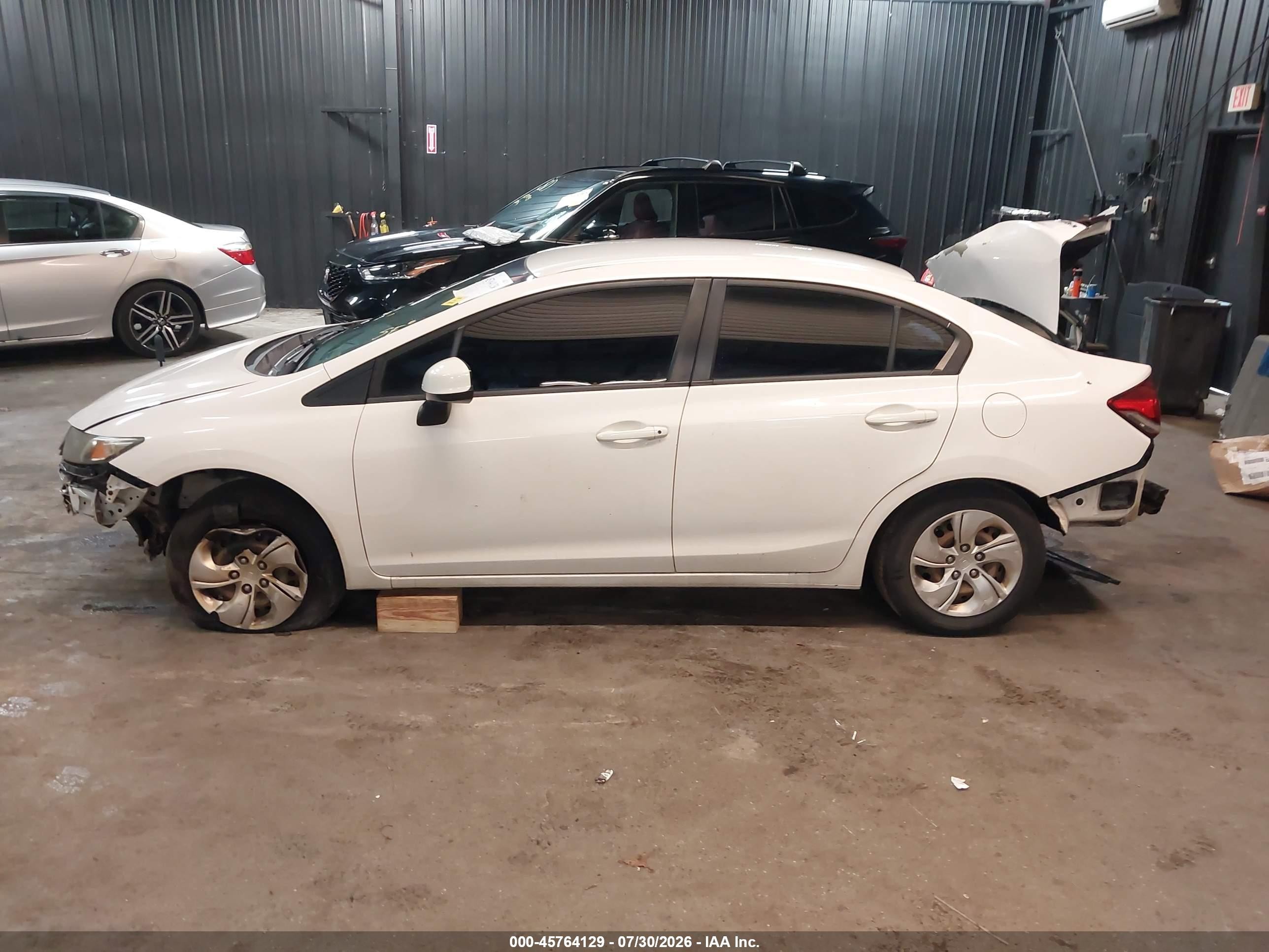 2013 Honda Civic Lx White vin: 2HGFB2F50DH600345