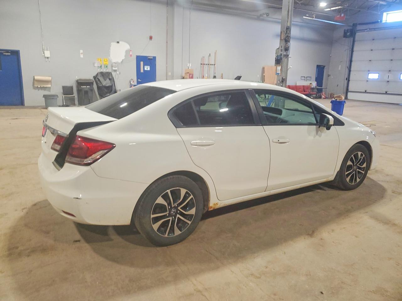 2015 Honda Civic Lx Белый vin: 2HGFB2F50FH013730