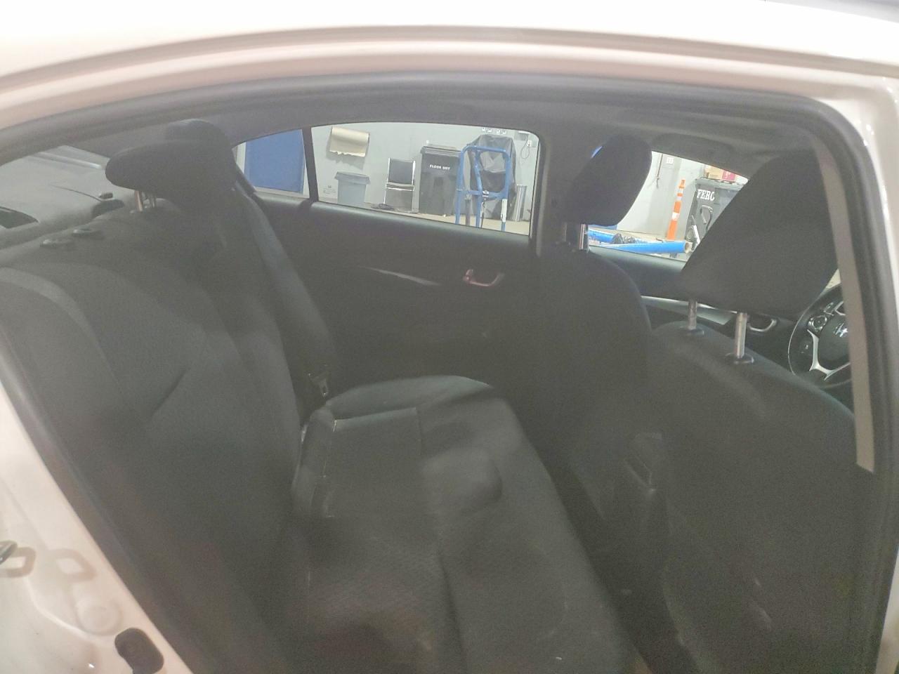 2015 Honda Civic Lx Белый vin: 2HGFB2F50FH013730