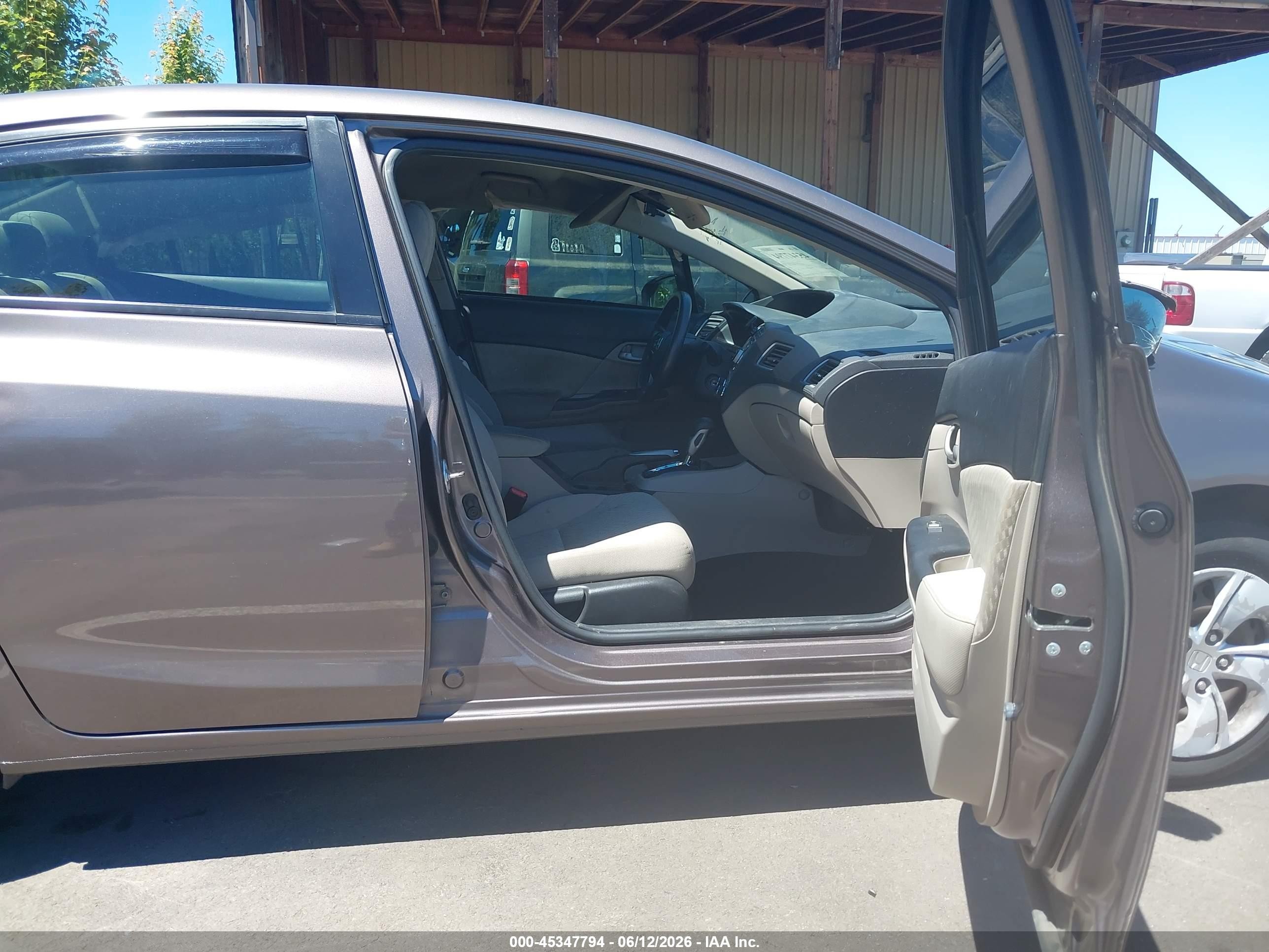 2015 Honda Civic Lx Brown vin: 2HGFB2F50FH514388
