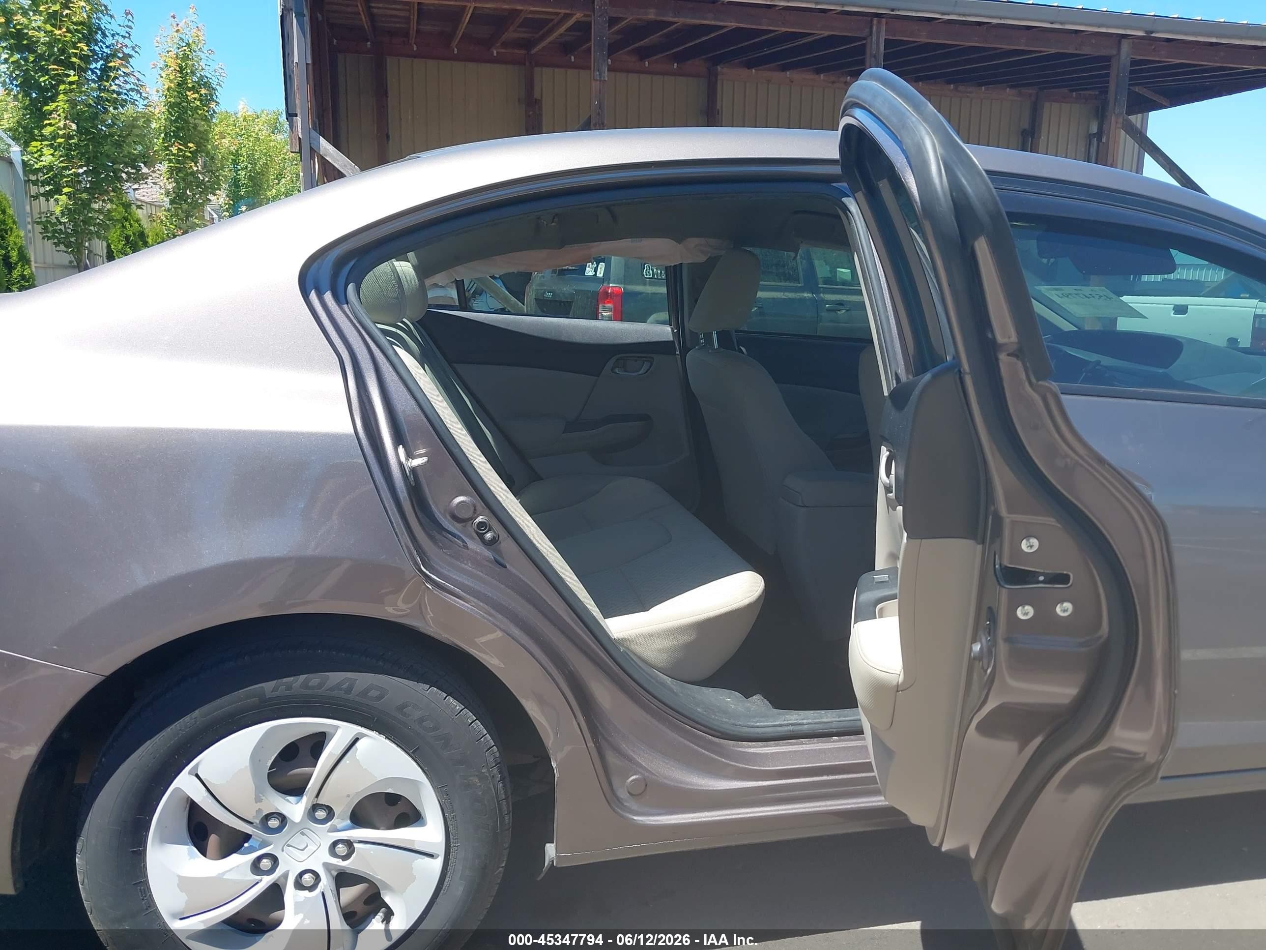2015 Honda Civic Lx Brown vin: 2HGFB2F50FH514388