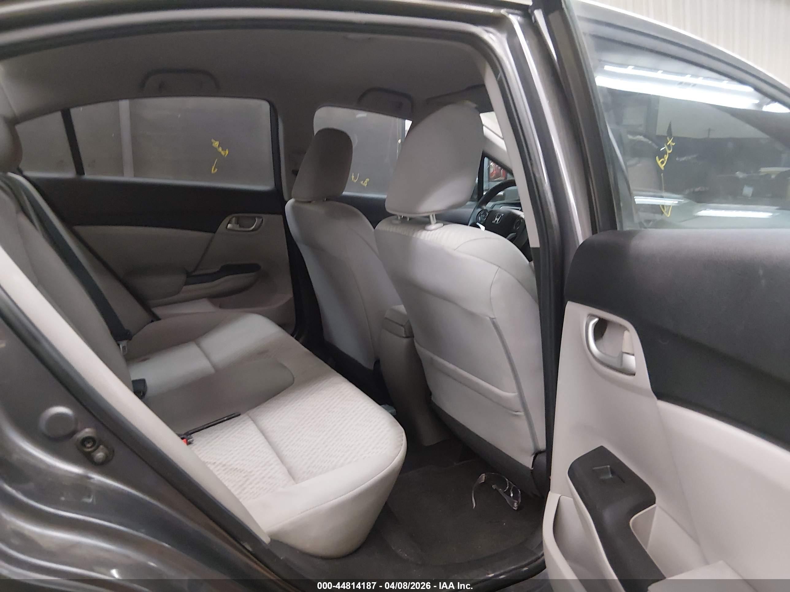 2015 Honda Civic Lx Серый vin: 2HGFB2F50FH514665