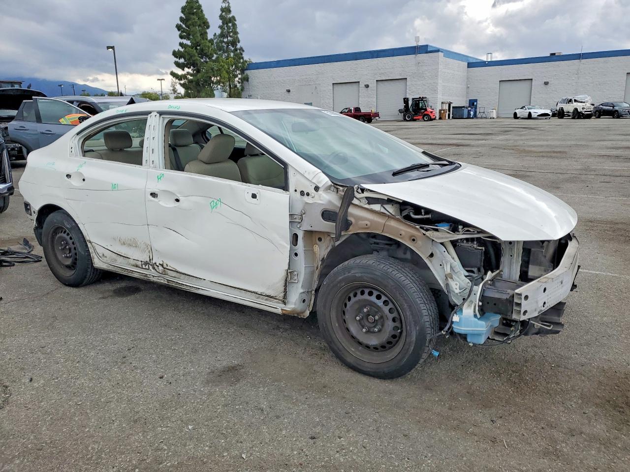 2015 Honda Civic Lx Белый vin: 2HGFB2F50FH540120