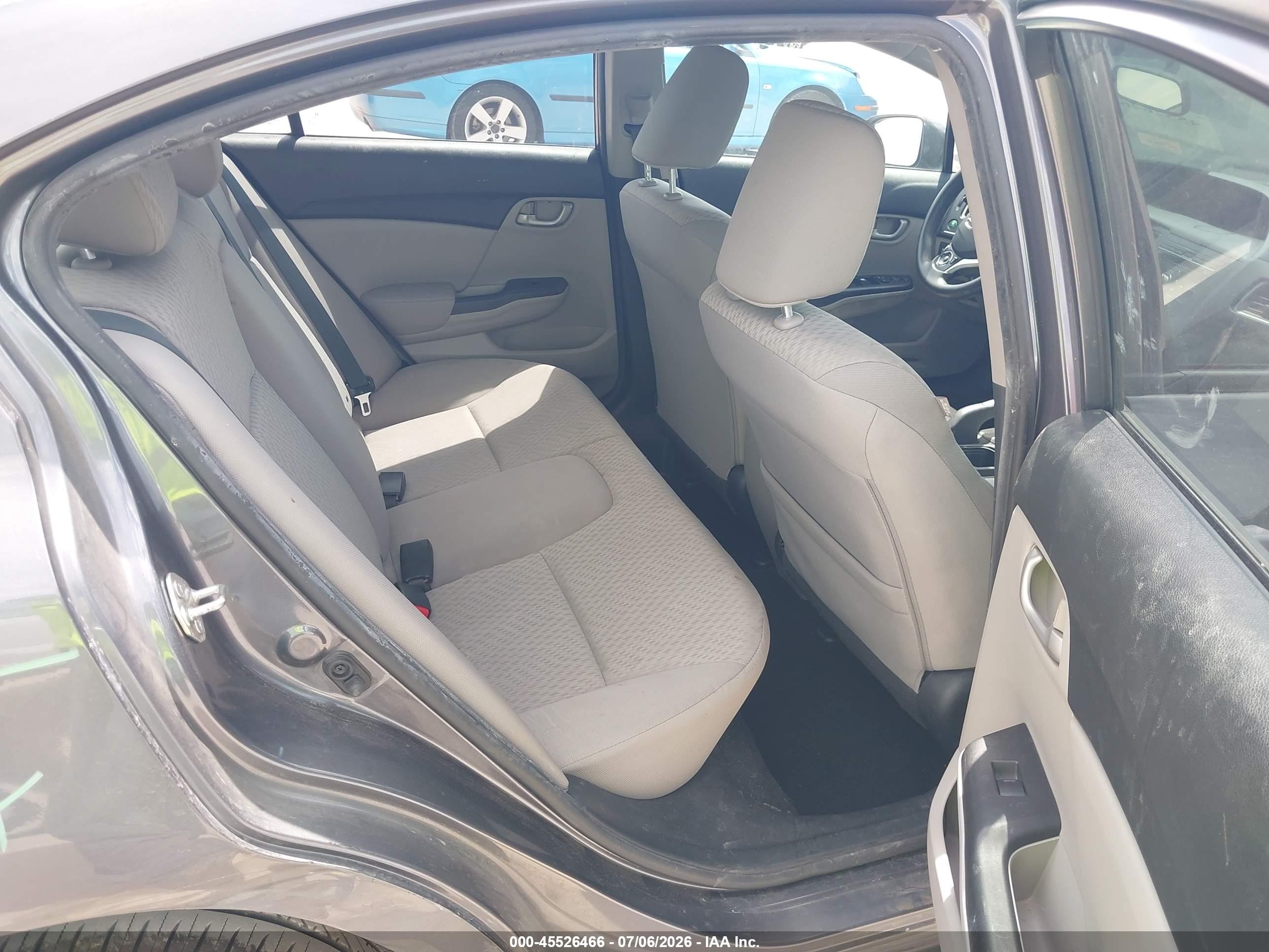 2015 Honda Civic Lx Серый vin: 2HGFB2F50FH559315