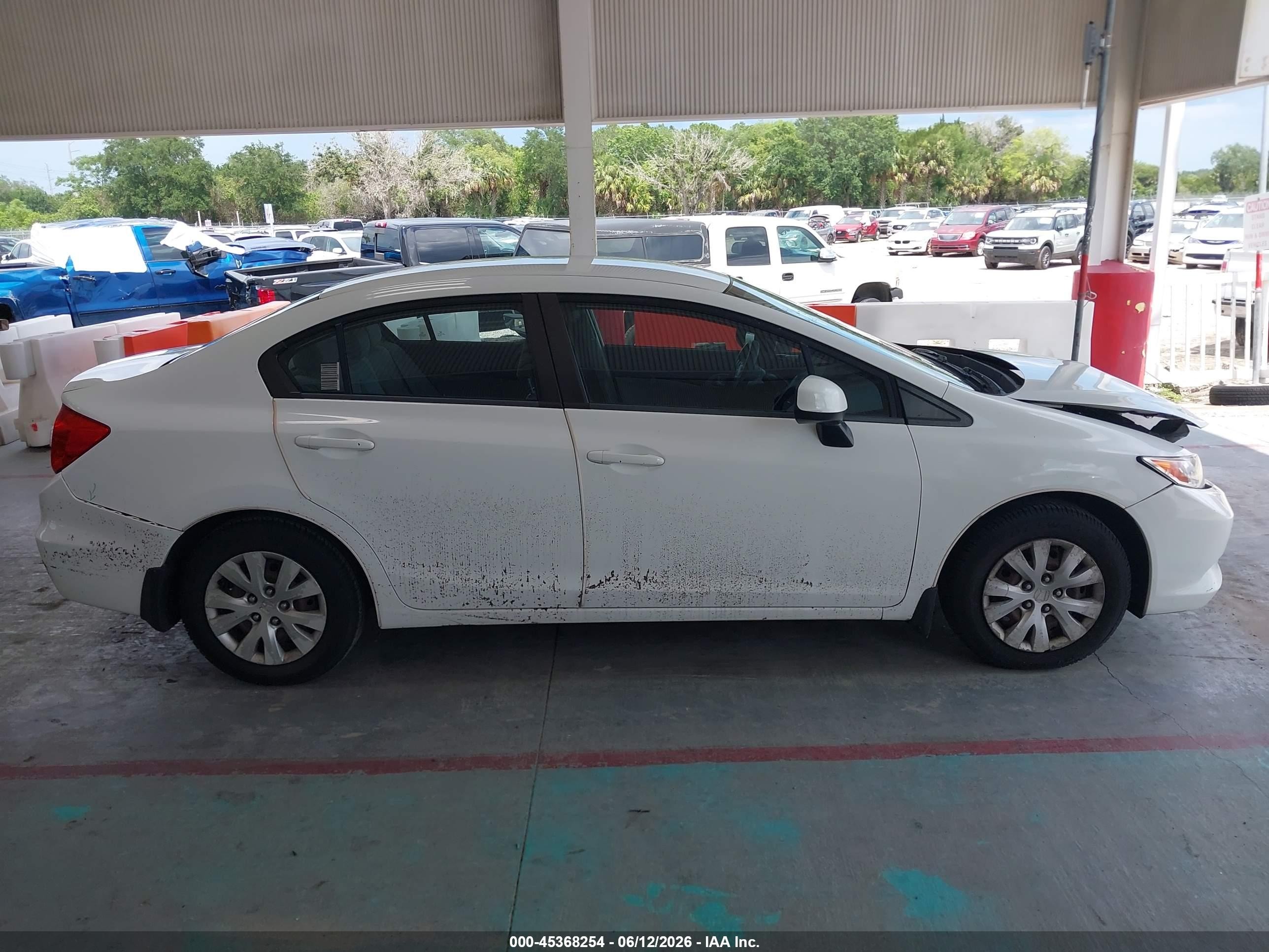 2012 Honda Civic Lx White vin: 2HGFB2F51CH326863