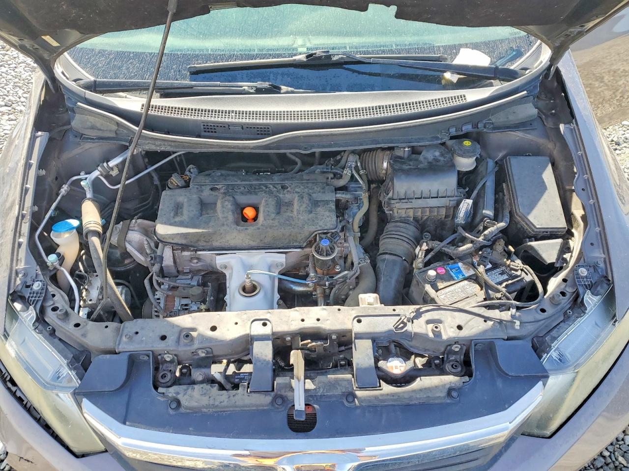 2012 Honda Civic Brown vin: 2HGFB2F51CH556080