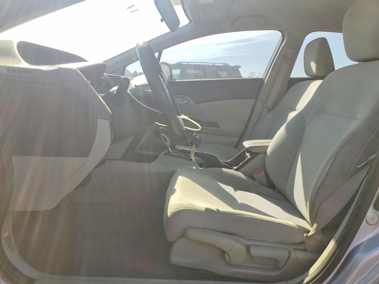 2012 Honda Civic 4d Lx Silver vin: 2HGFB2F51CH608422