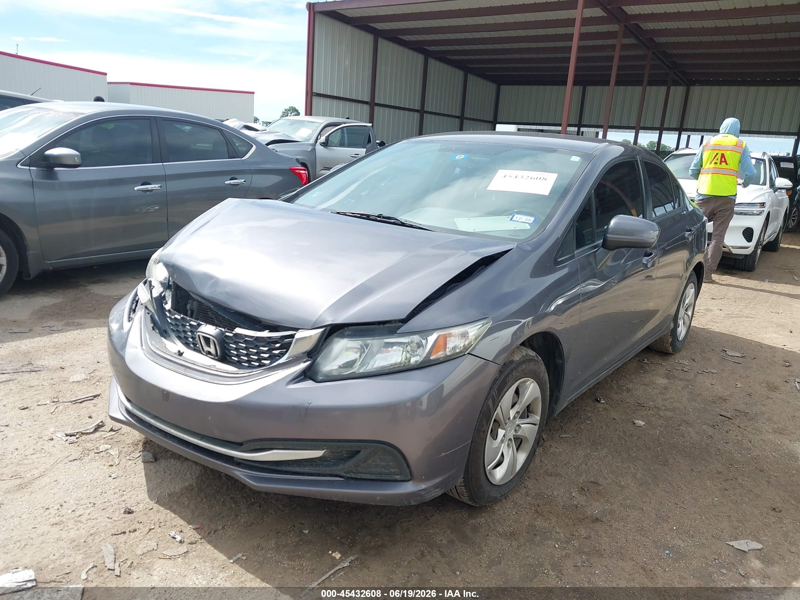 2015 Honda Civic Lx Серебряный vin: 2HGFB2F51FH566659