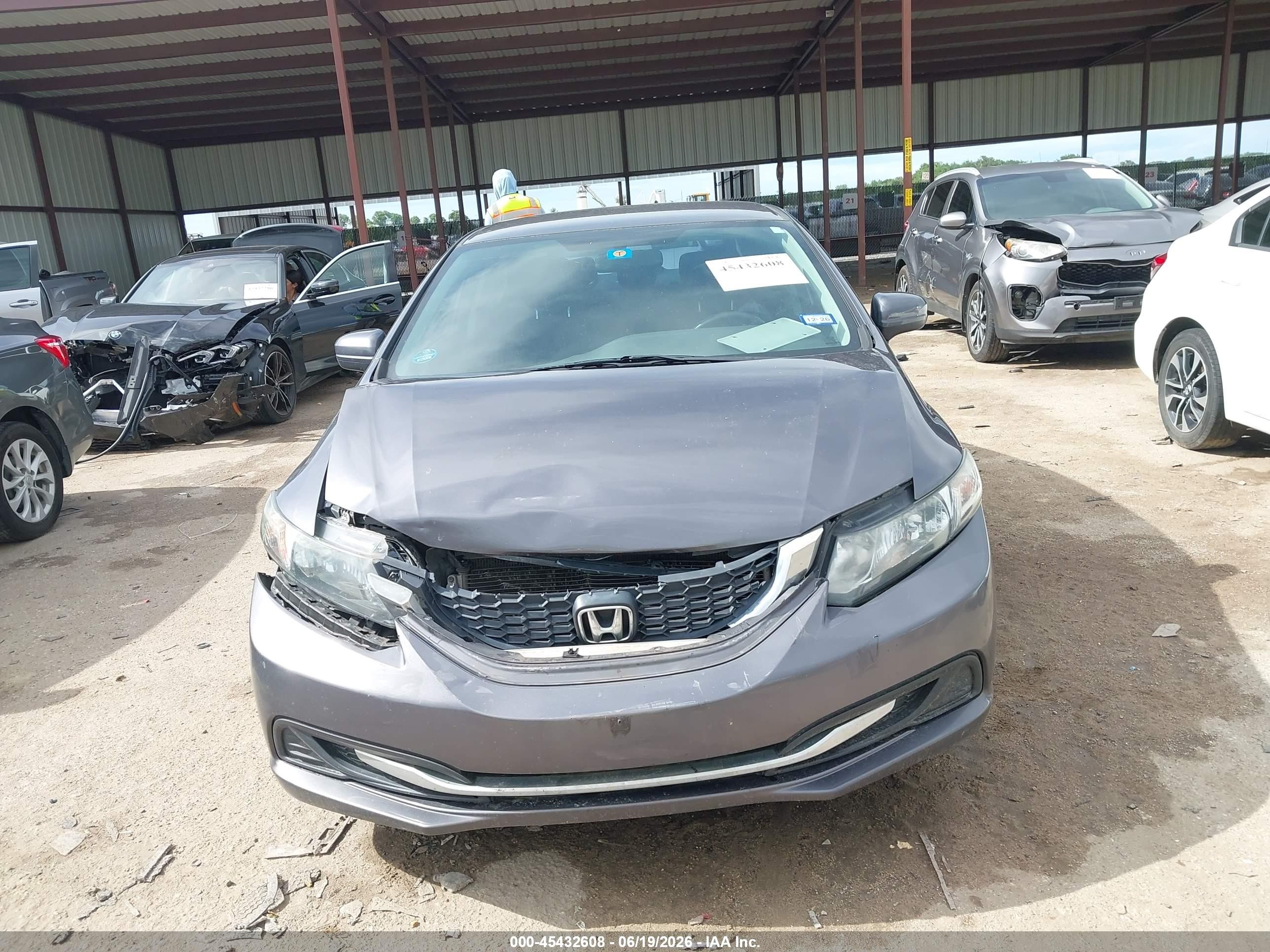 2015 Honda Civic Lx Серебряный vin: 2HGFB2F51FH566659