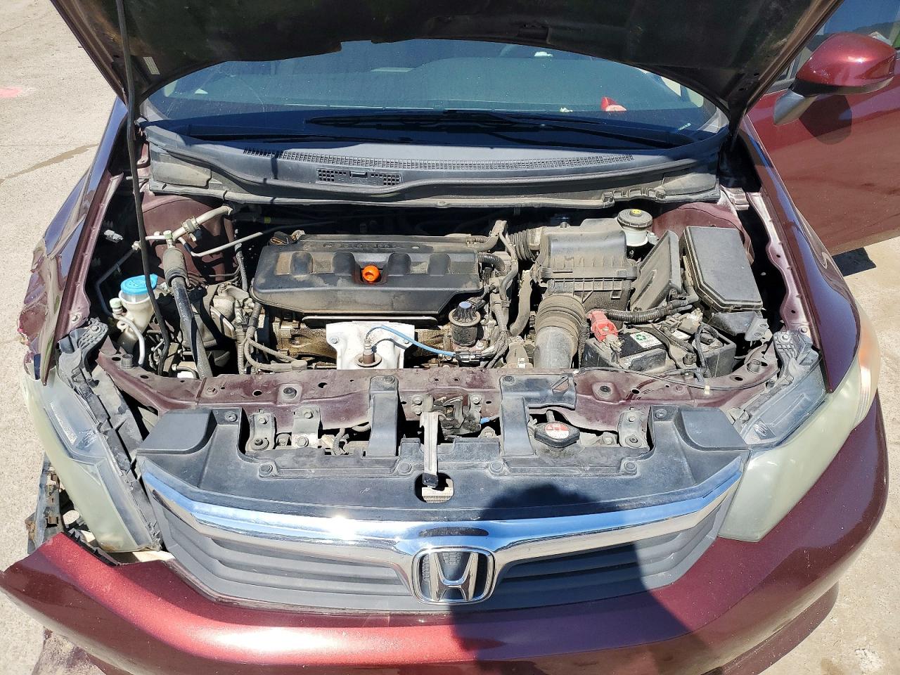 2012 Honda Civic Lx Burgundy vin: 2HGFB2F52CH539076