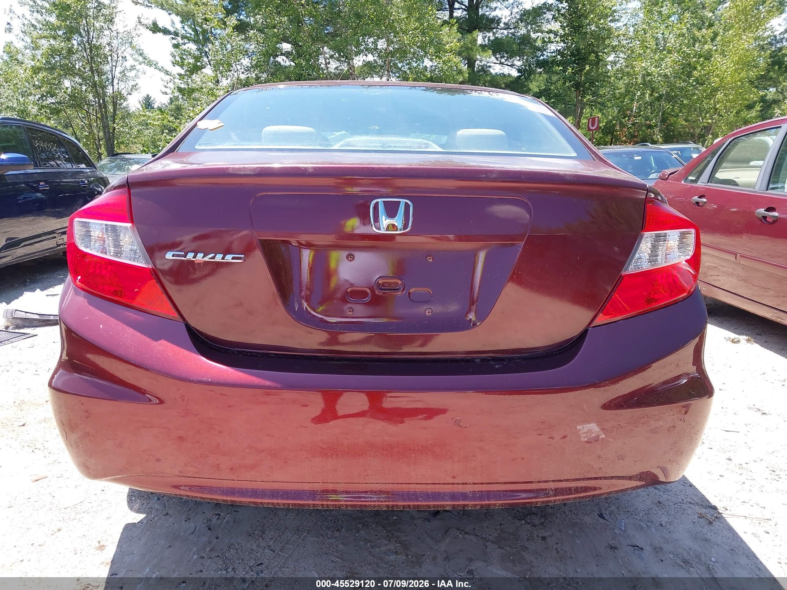 2012 Honda Civic Lx Burgundy vin: 2HGFB2F52CH559635