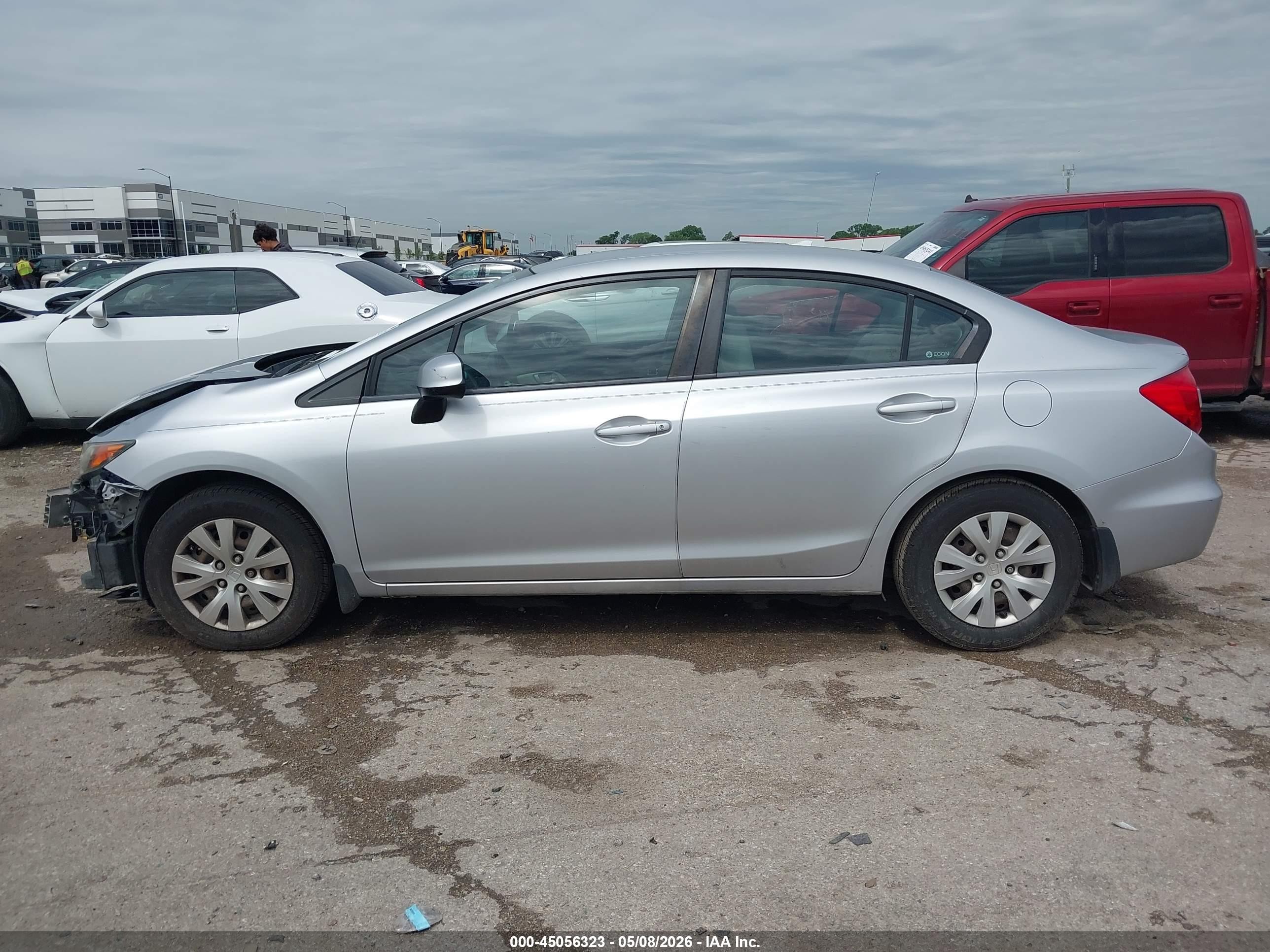 2012 Honda Civic Lx Silver vin: 2HGFB2F52CH563281