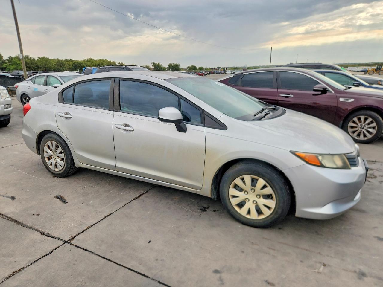2012 Honda Civic Lx Silver vin: 2HGFB2F52CH564575