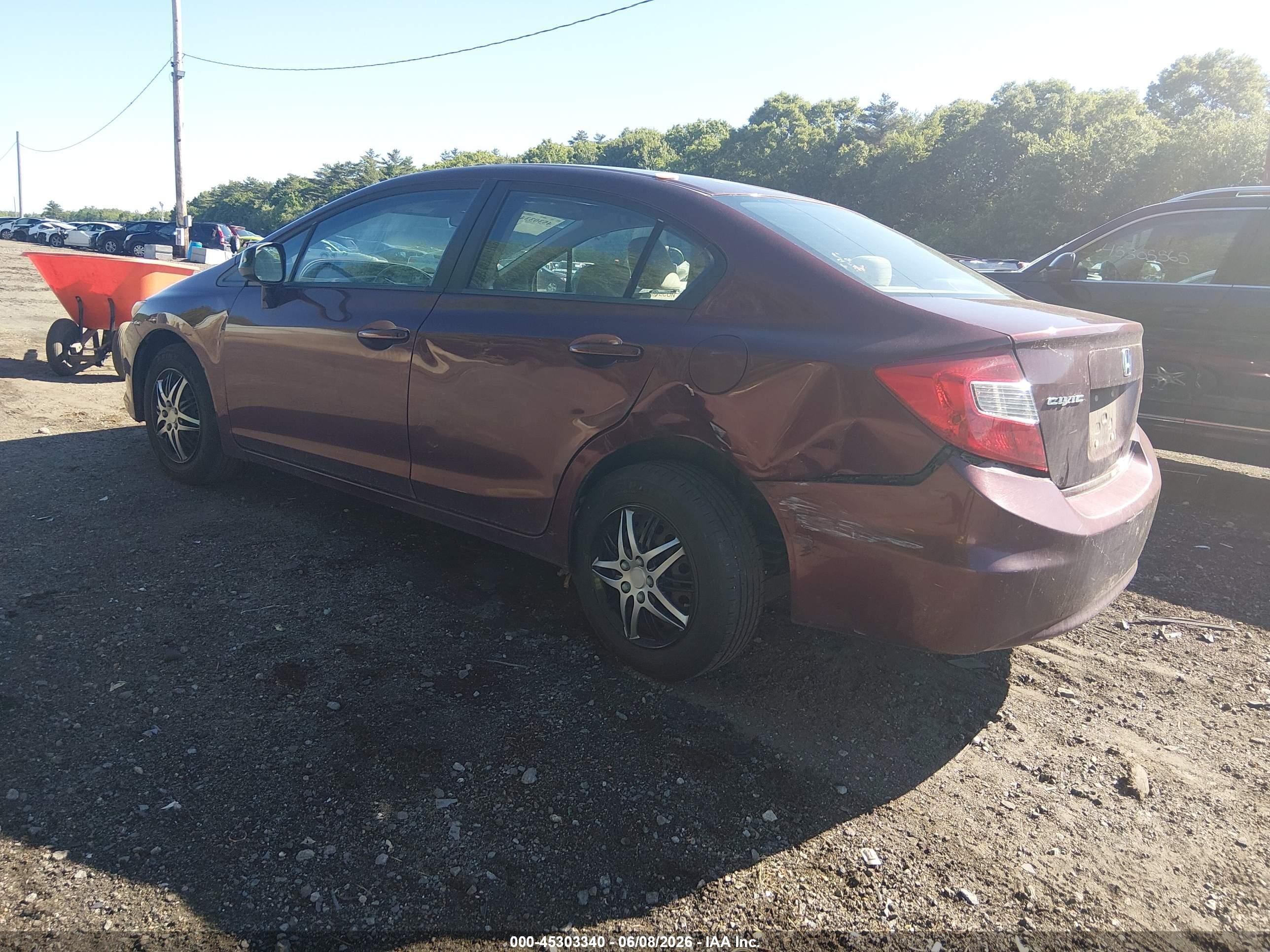 2012 Honda Civic Lx Burgundy vin: 2HGFB2F52CH568061
