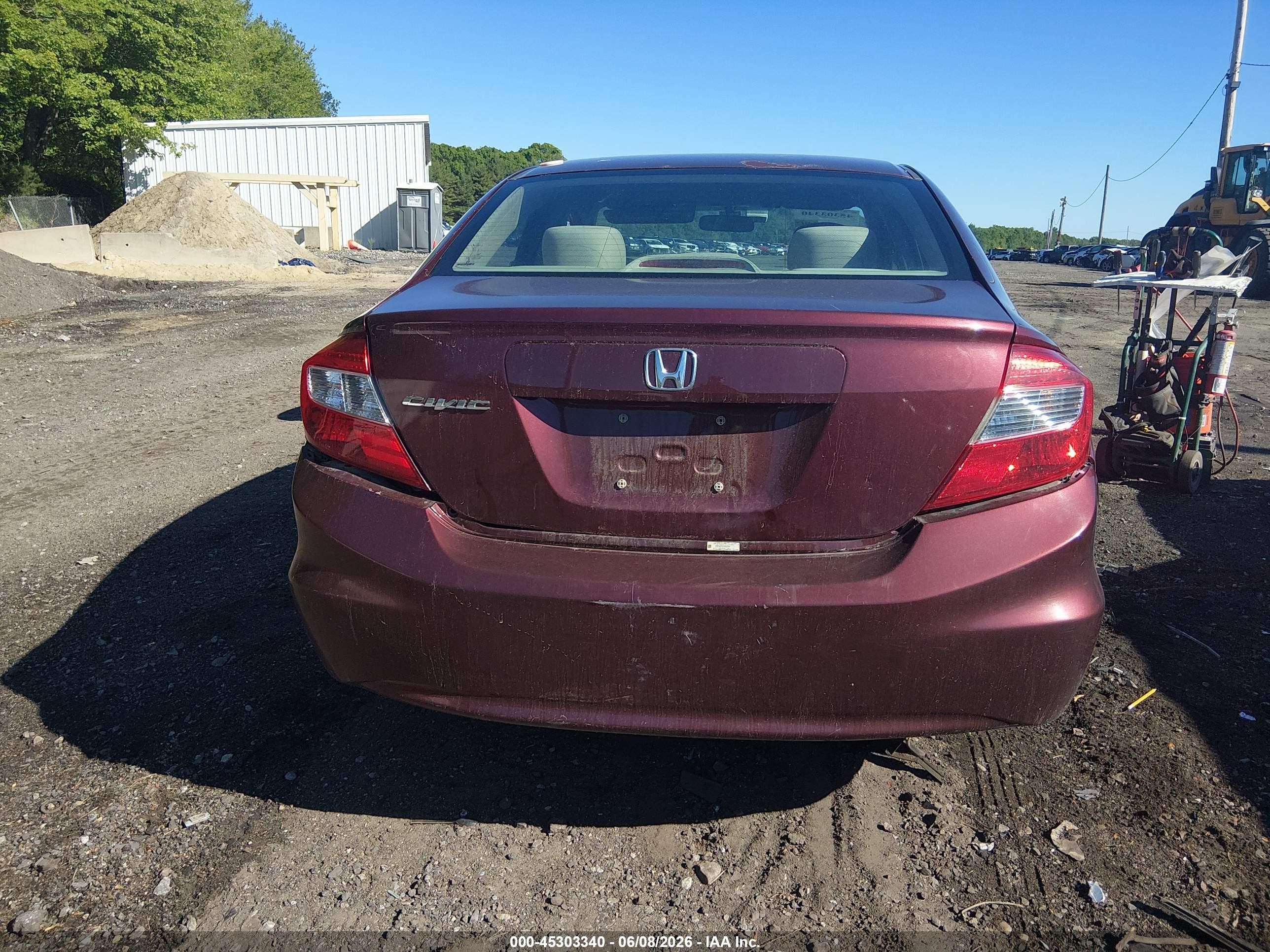 2012 Honda Civic Lx Burgundy vin: 2HGFB2F52CH568061