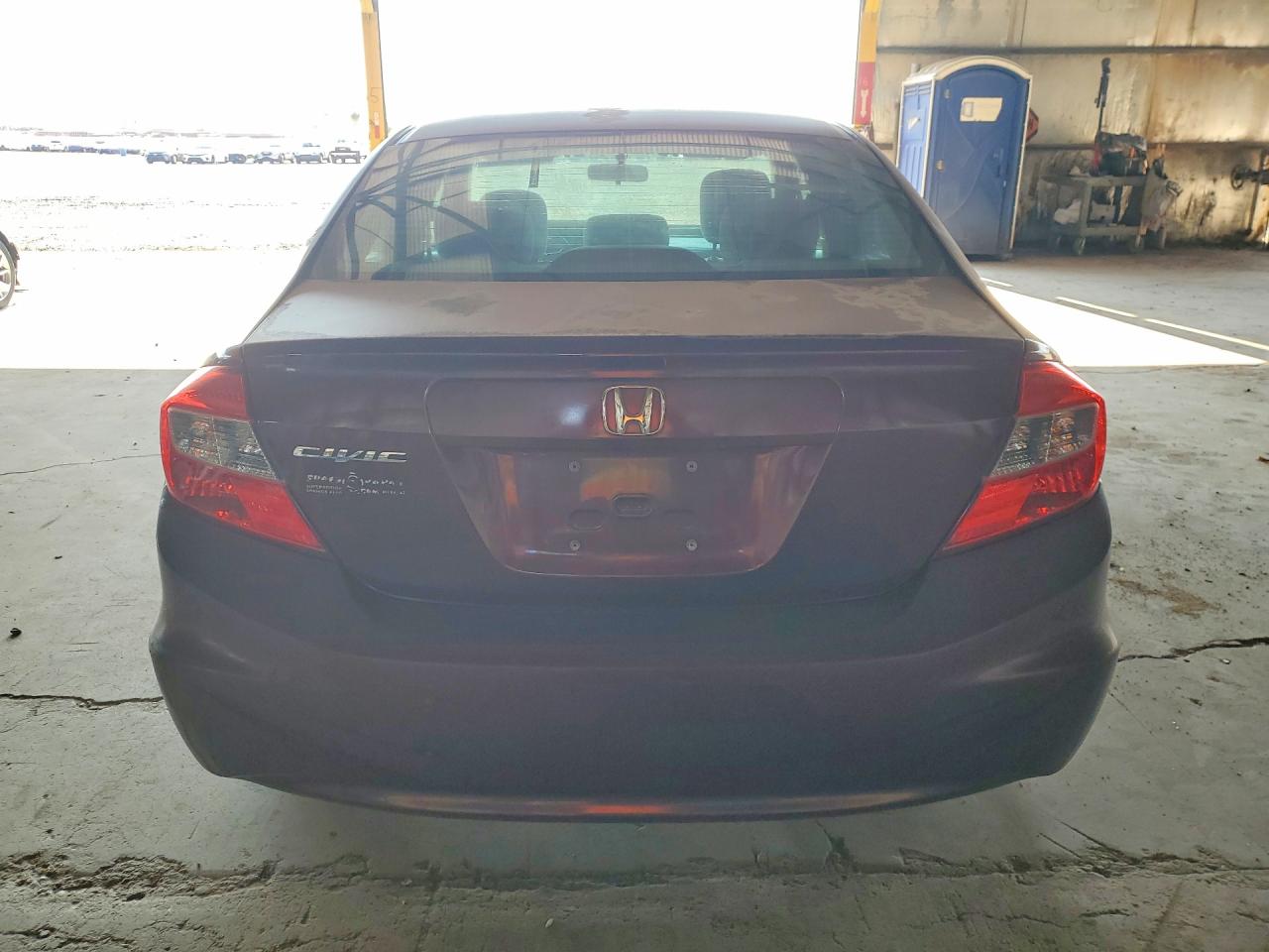 2012 Honda Civic Lx Burgundy vin: 2HGFB2F52CH579416